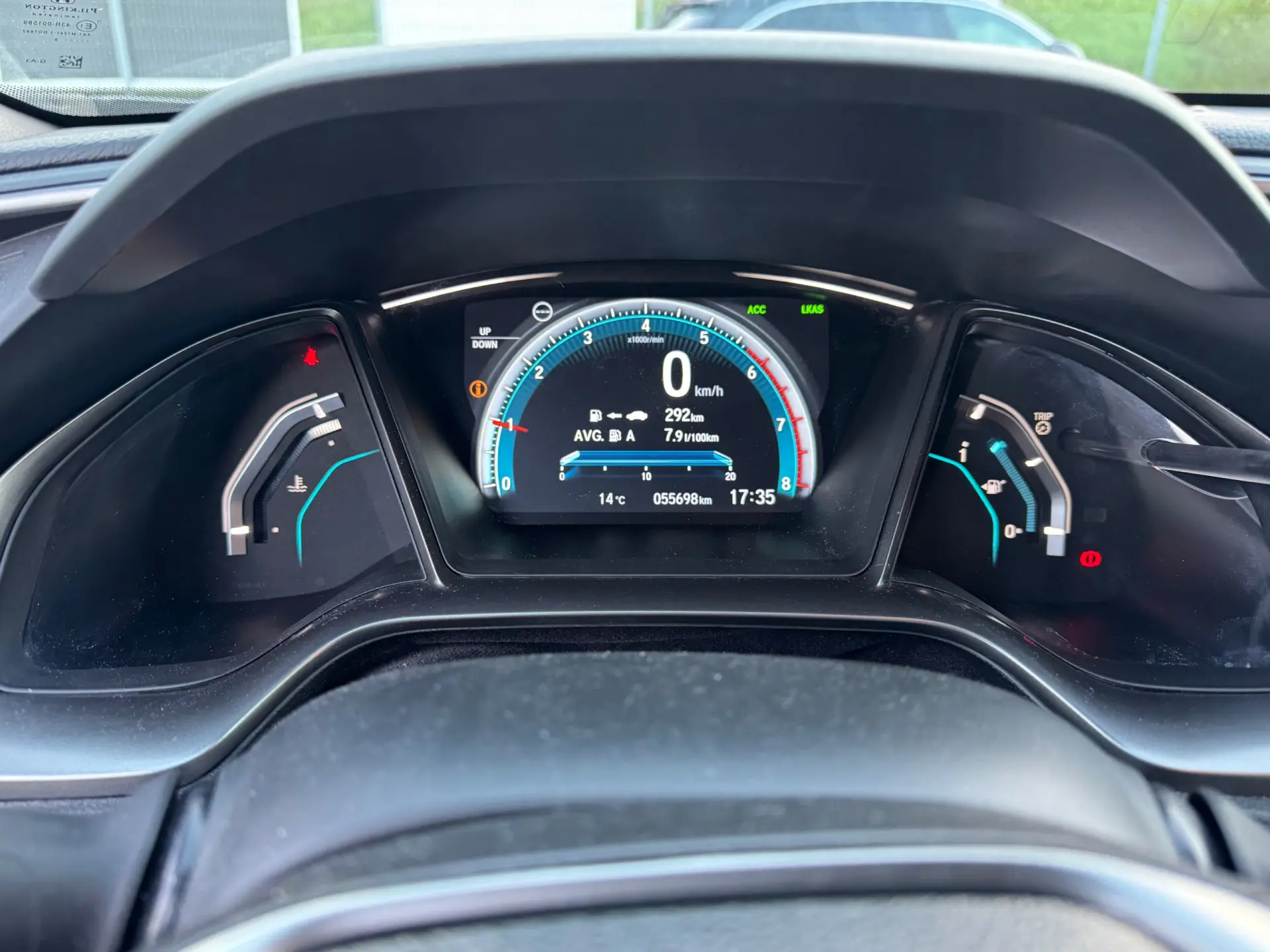 Honda Civic 1.0 i-VTEC Executive Premium 13