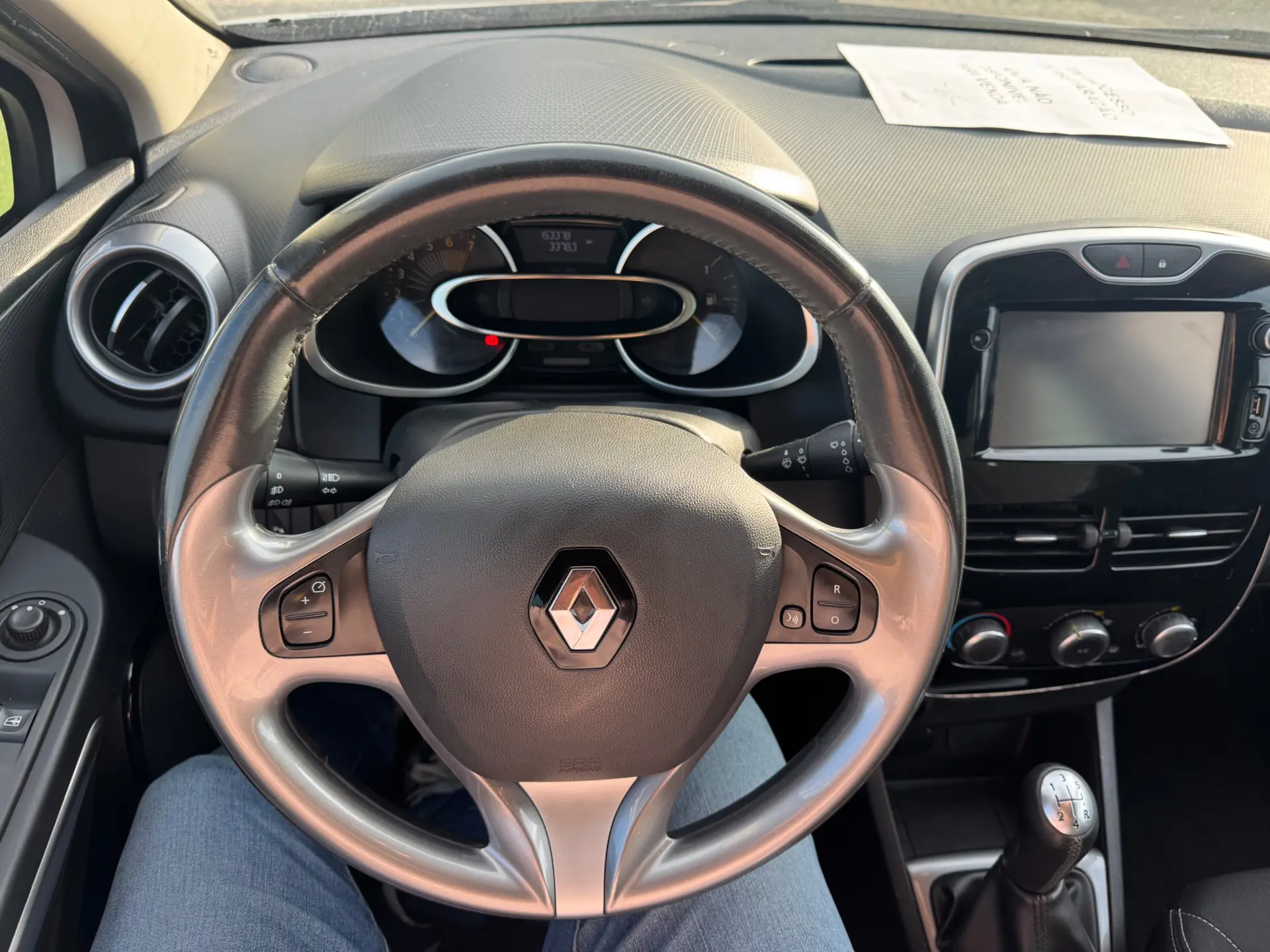 Renault Clio 0.9 TCe Limited Edition 21