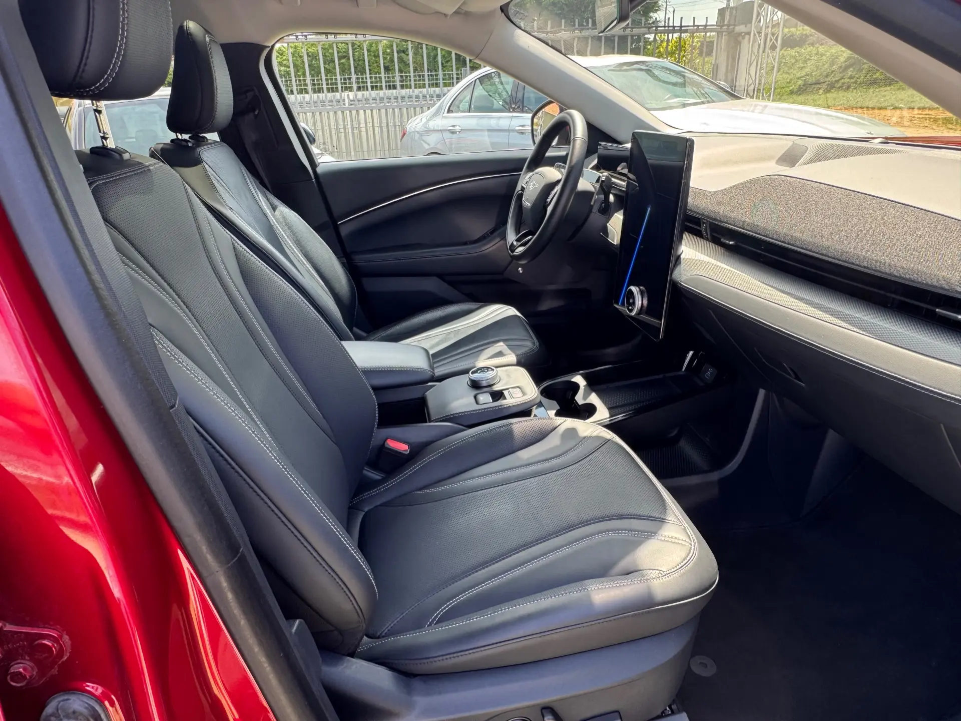 Ford Mustang Mach-E 98.7 kWh Premium 18