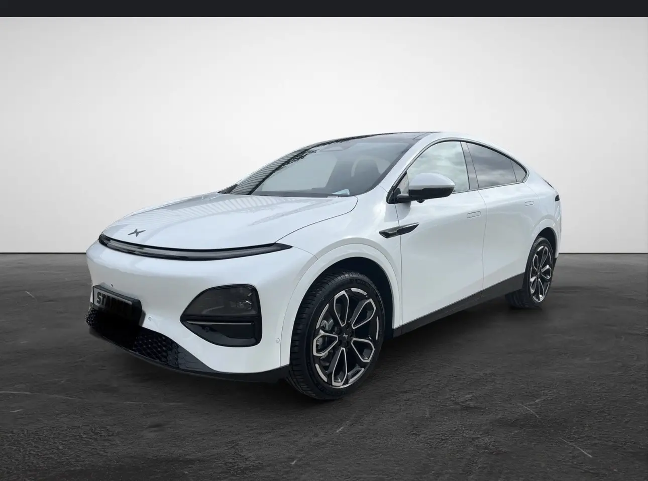 Xpeng G6 80.8 kWh Long Range 1