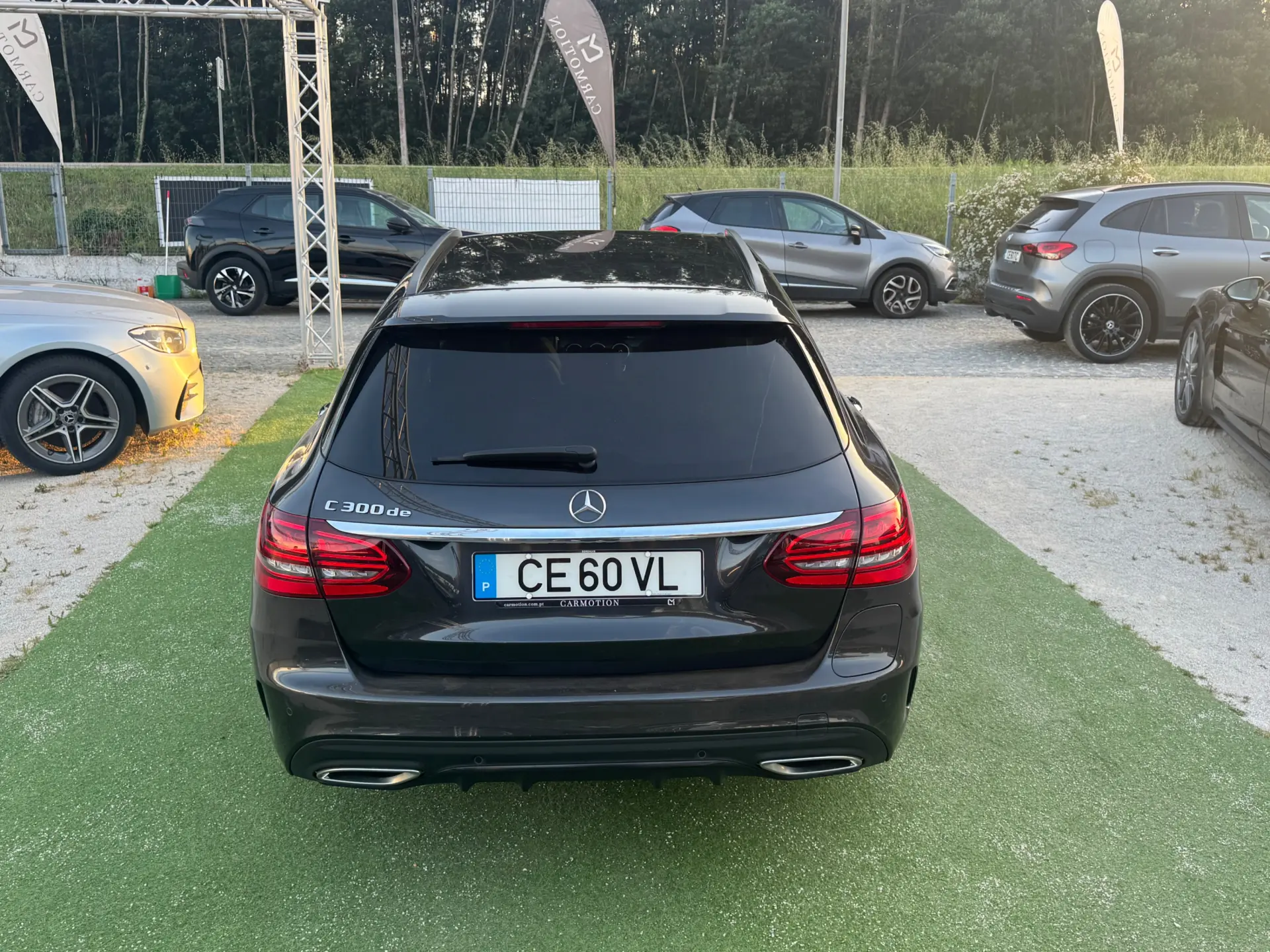 Mercedes-Benz C 300 de AMG Line 8