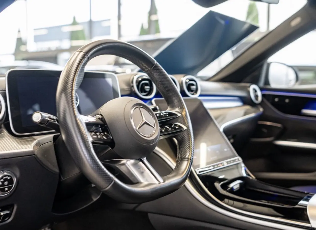 Mercedes-Benz C 300 e AMG Line 3