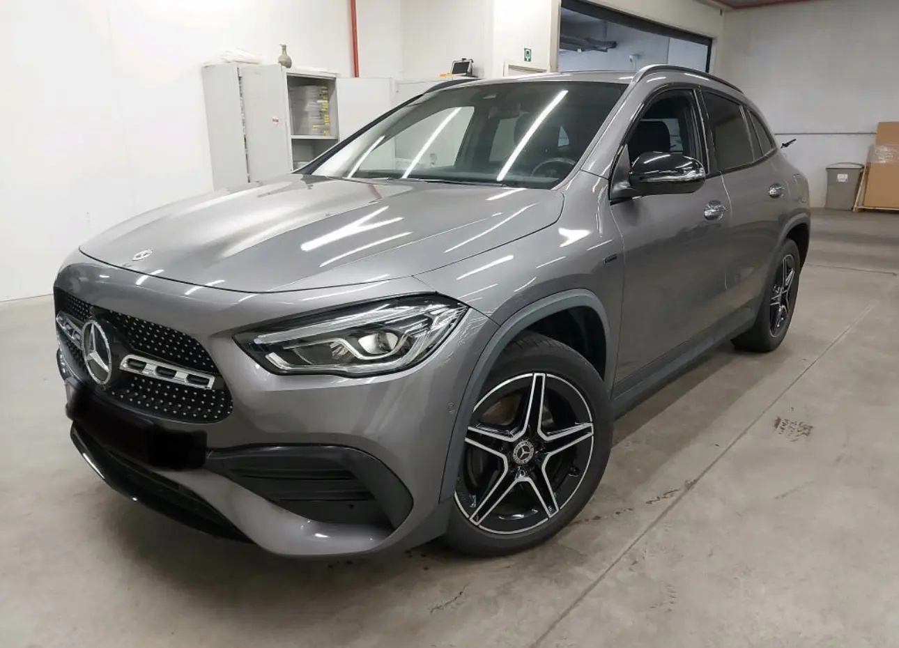 Mercedes-Benz GLA 250 e 8G-DCT AMG Line 1