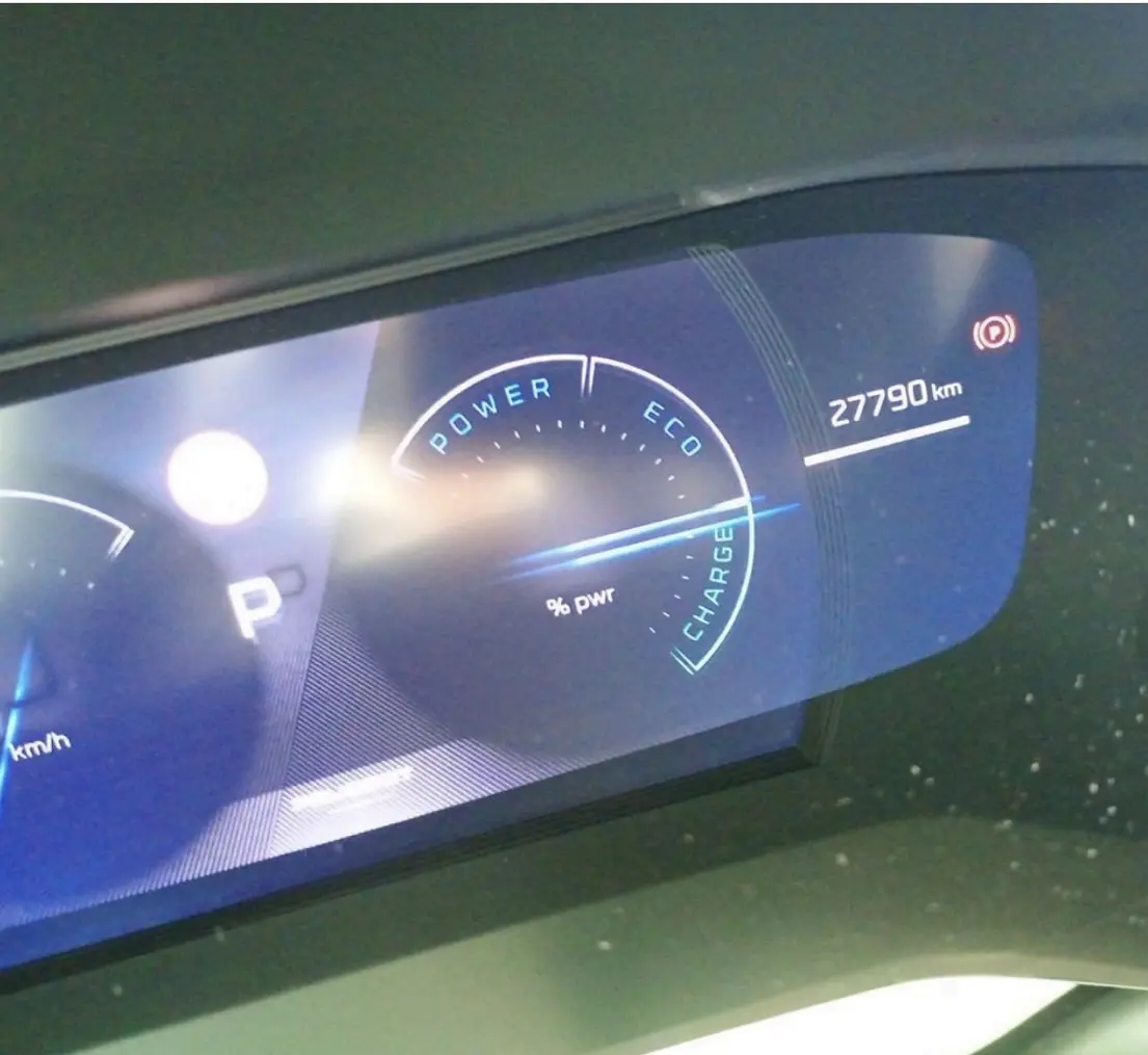 Peugeot e-2008 50 kWh GT 10