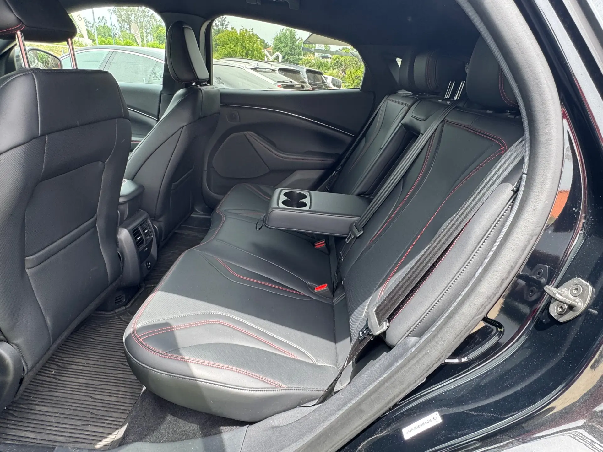 Ford Mustang Mach-E 98.7 kWh Premium 18