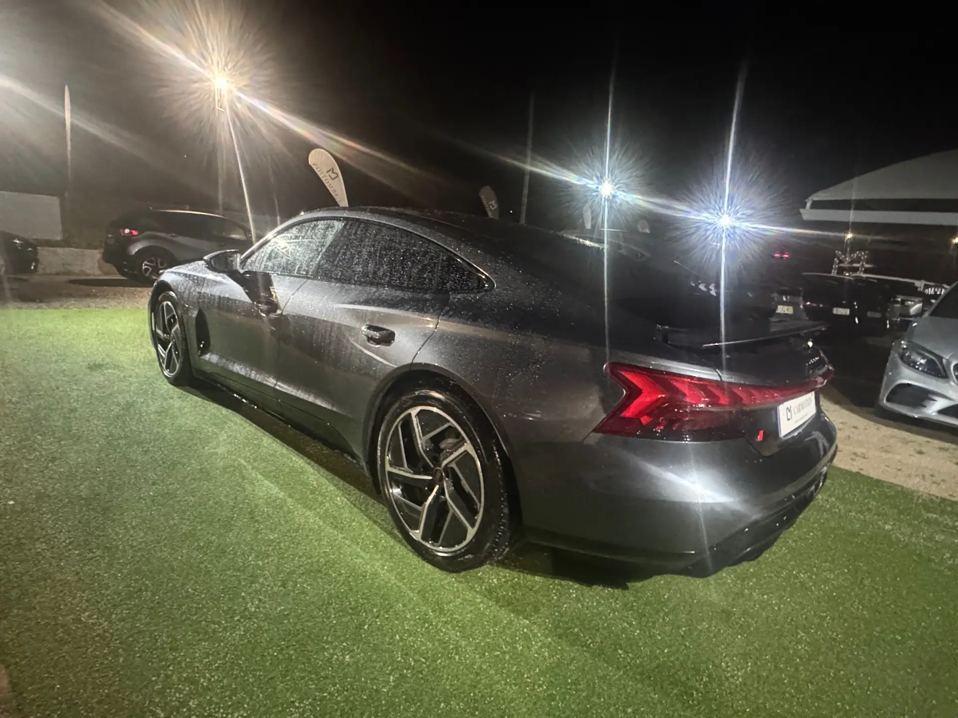 Audi e-tron GT quattro 14