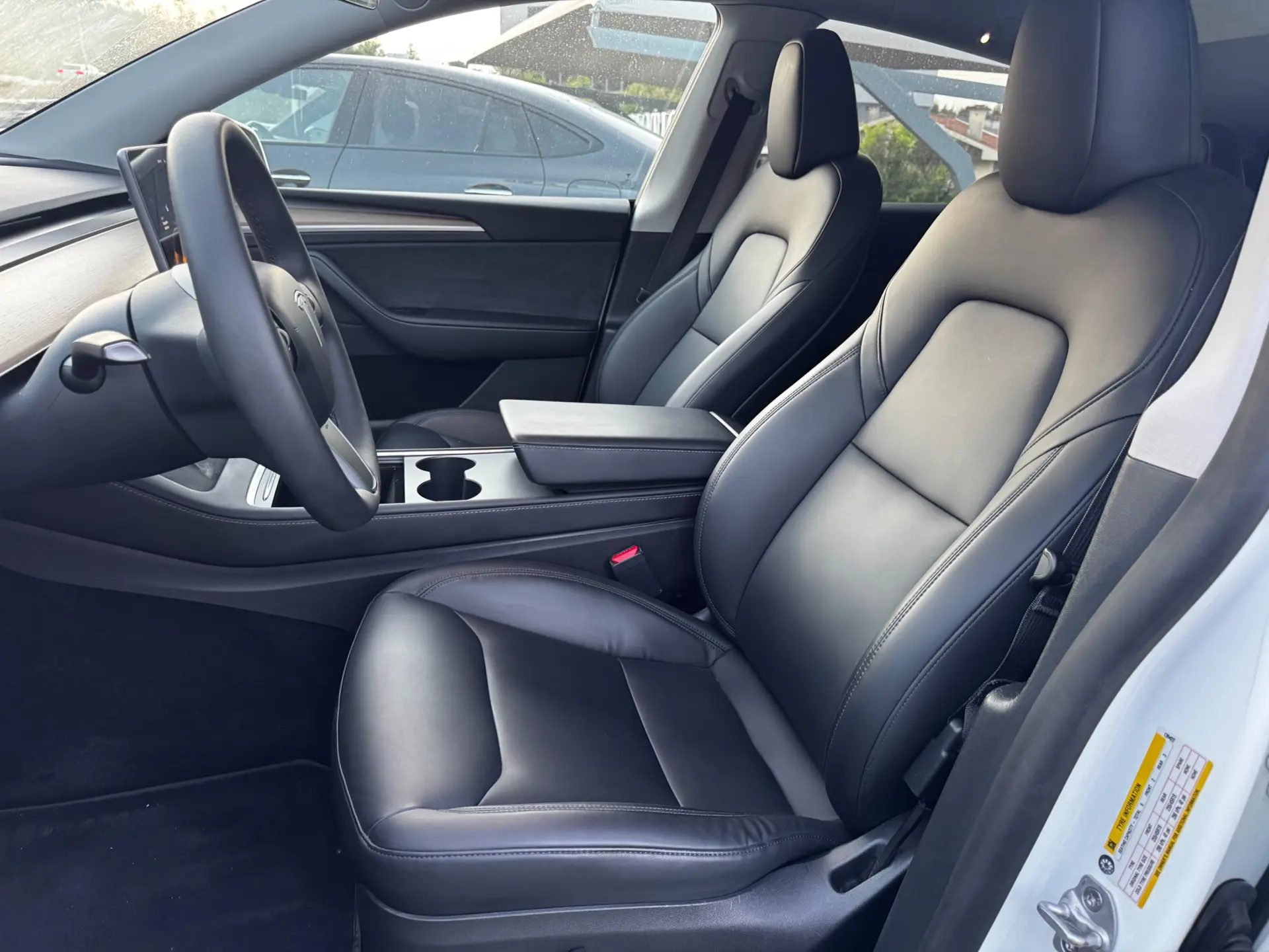 Tesla Model Y Long Range Dual Motor AWD 15