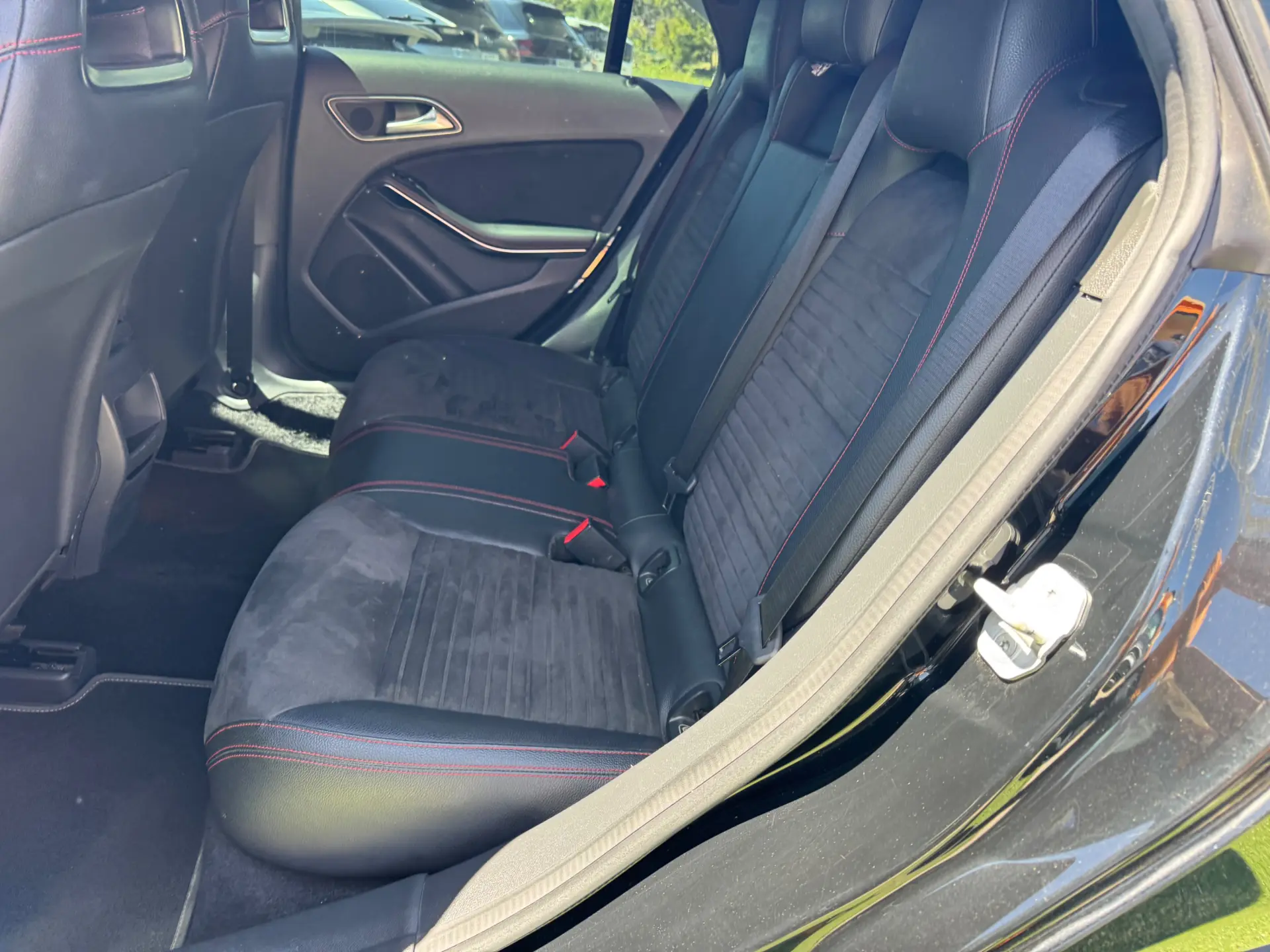Mercedes-Benz CLA 180 d AMG Line 27