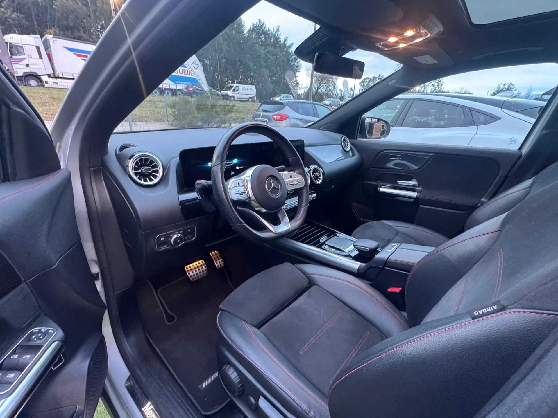 Mercedes-Benz GLA 250 e 8G-DCT AMG Line 14