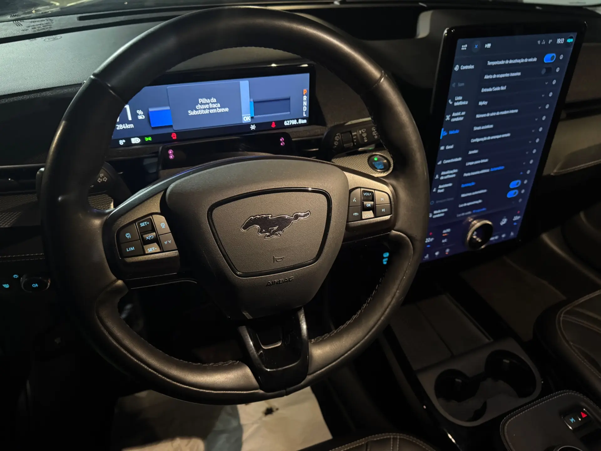 Ford Mustang Mach-E 98.7 kWh Premium 27