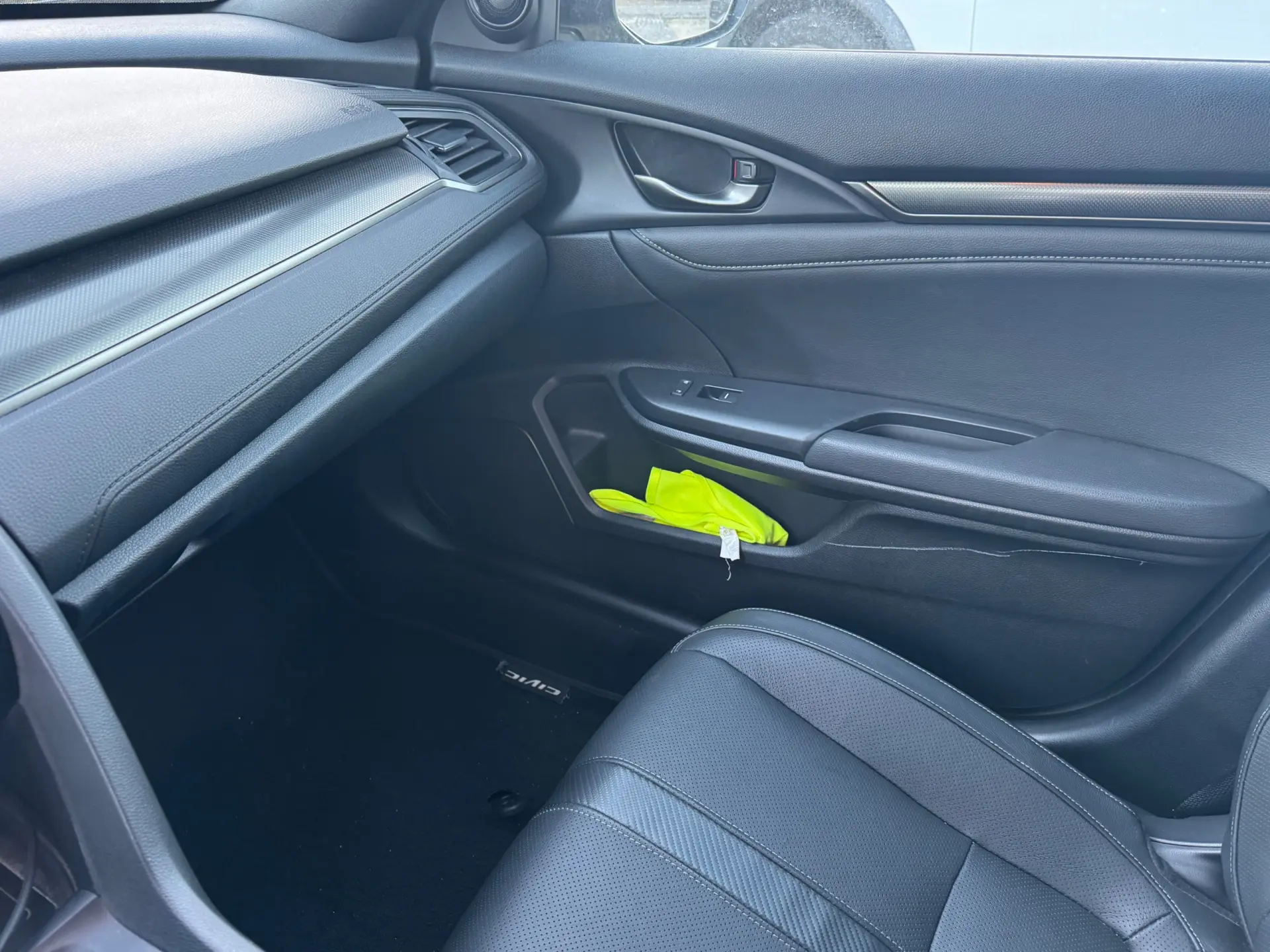 Honda Civic 1.0 i-VTEC Executive Premium 19