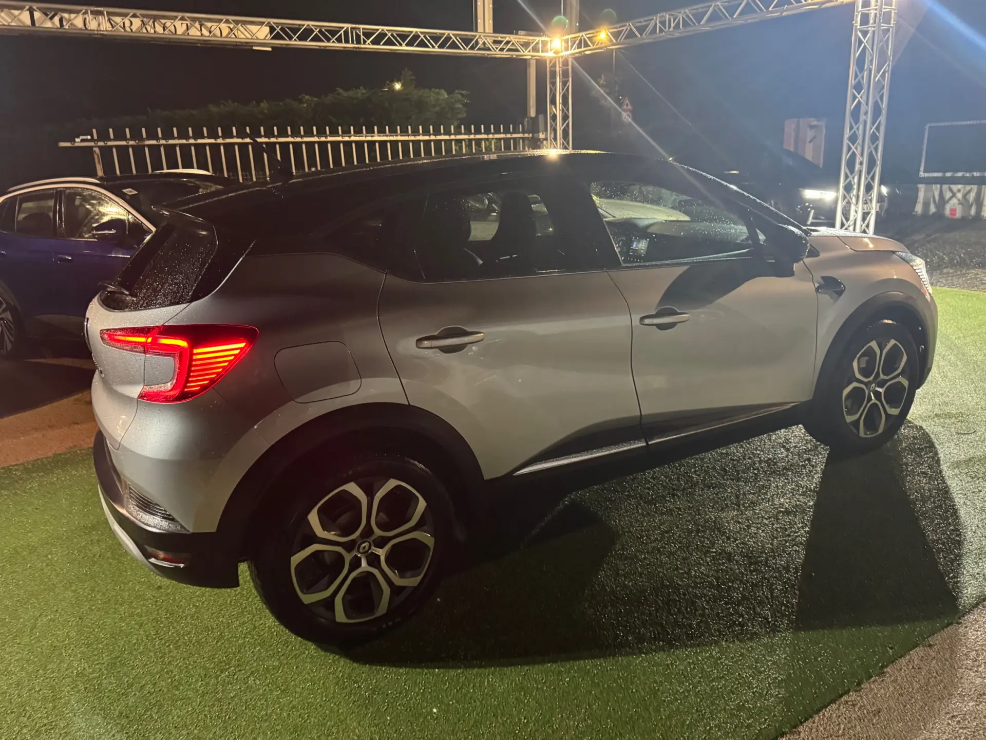 Renault Captur 1.0 TCe Intens 9