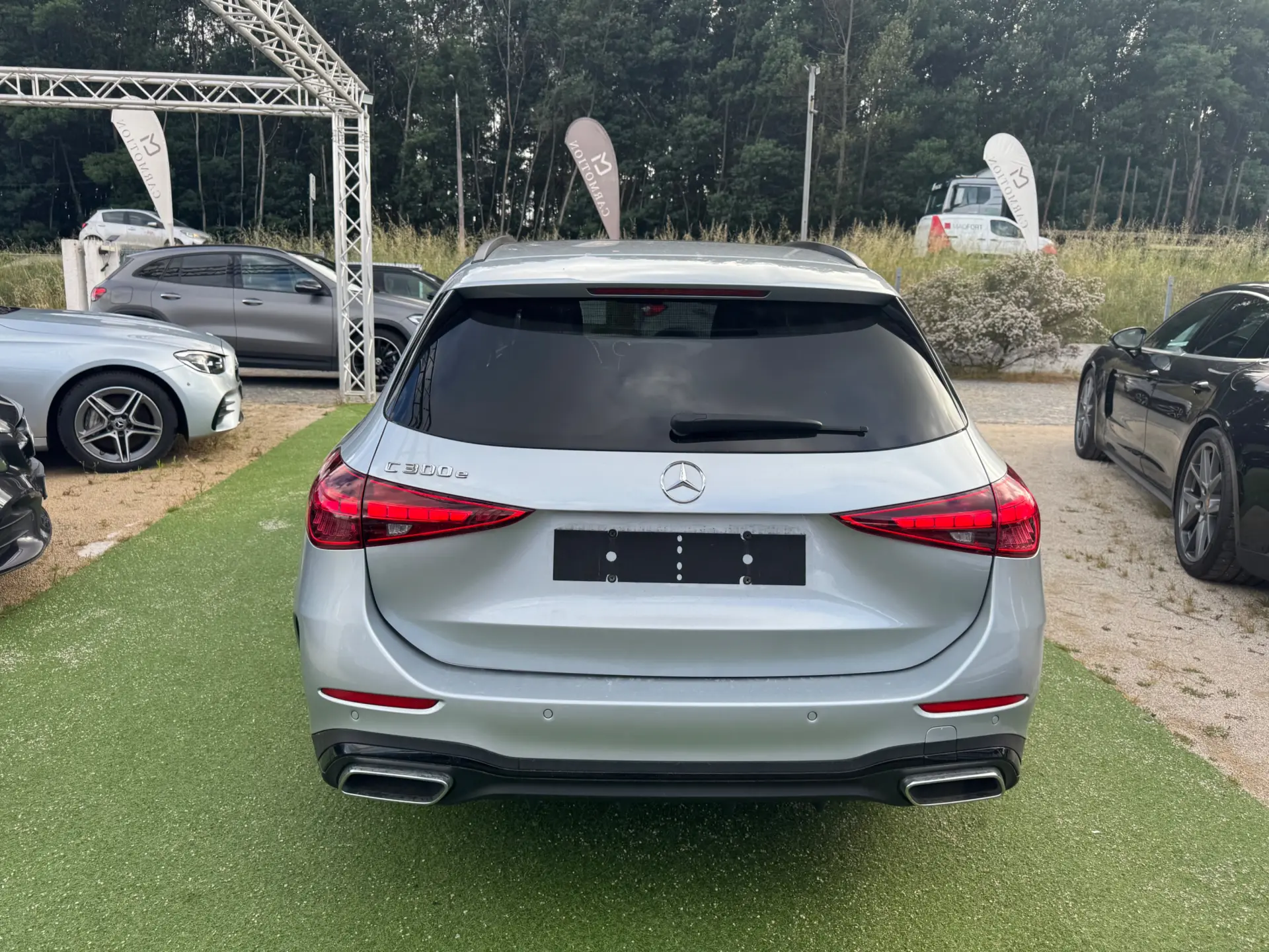Mercedes-Benz C 300 e AMG Line 14