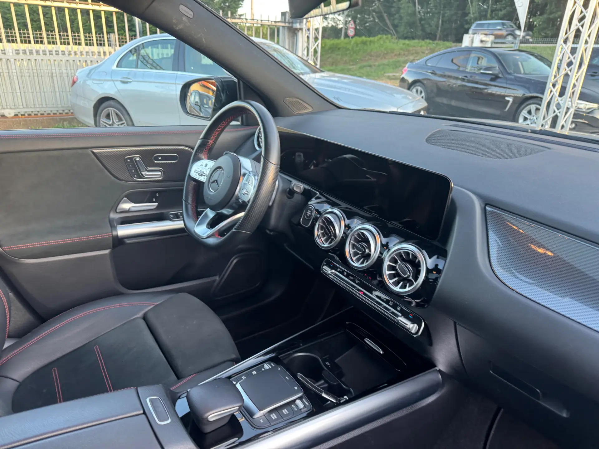 Mercedes-Benz GLA 250 e AMG Line 19