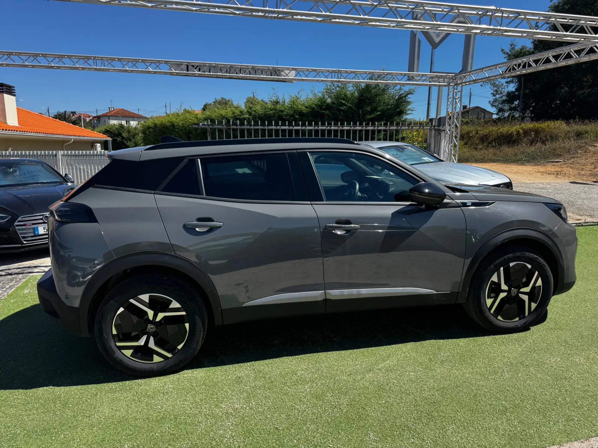 Peugeot e-2008 50 kWh Allure 7