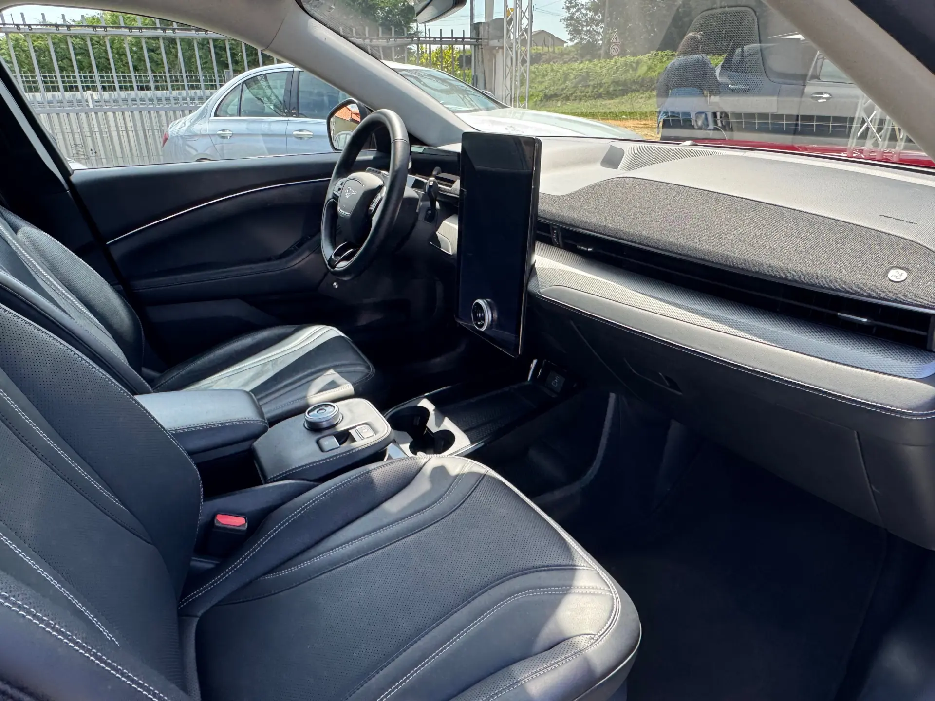 Ford Mustang Mach-E 98.7 kWh Premium 16