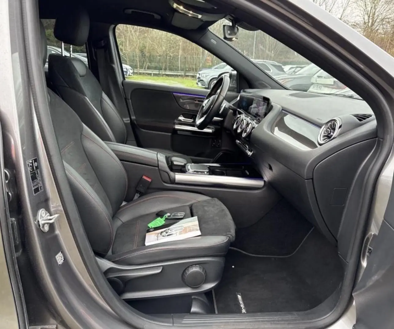 Mercedes-Benz GLA 250 e AMG Line 9