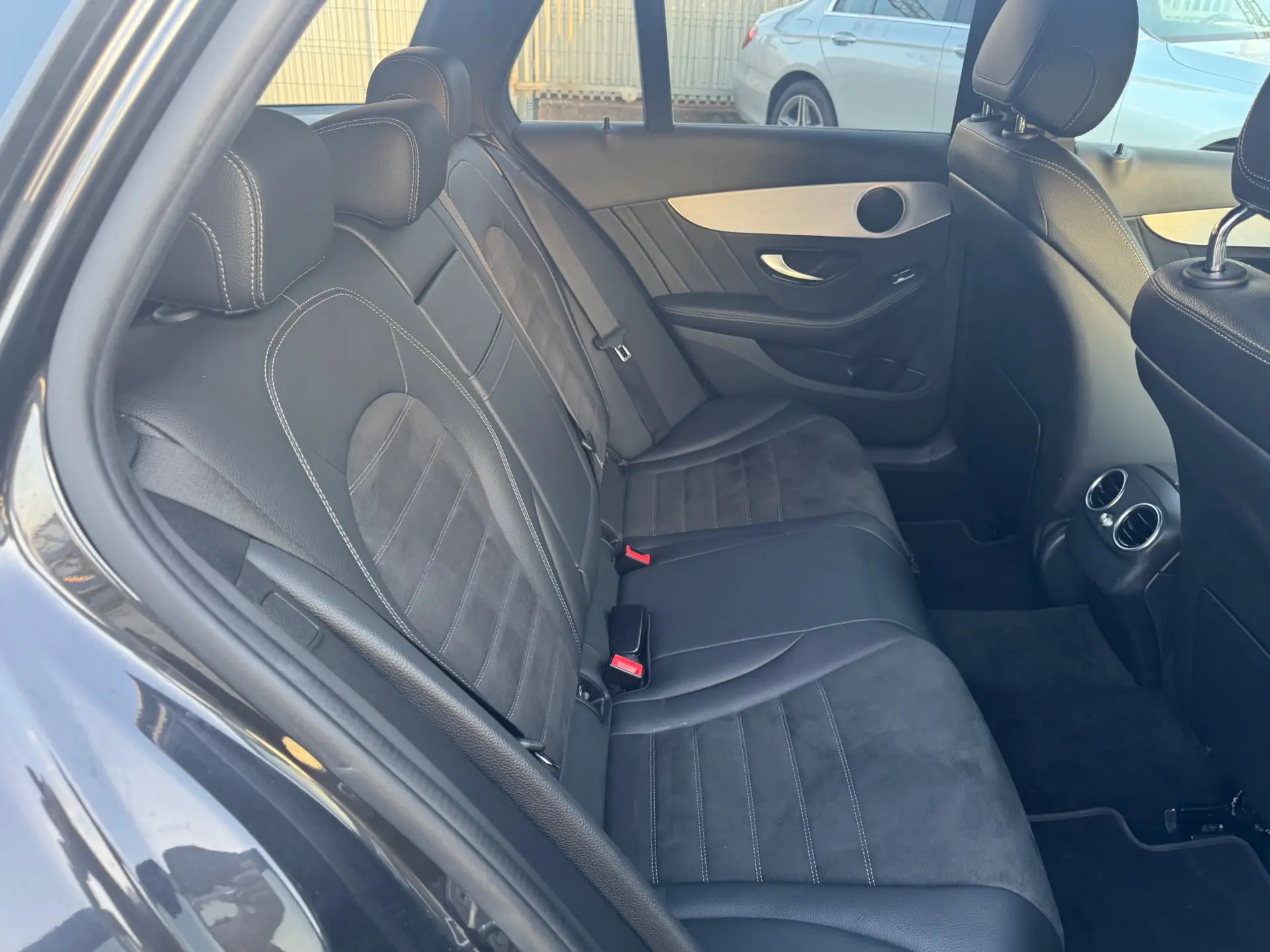 Mercedes-Benz C 300 de AMG Line 31