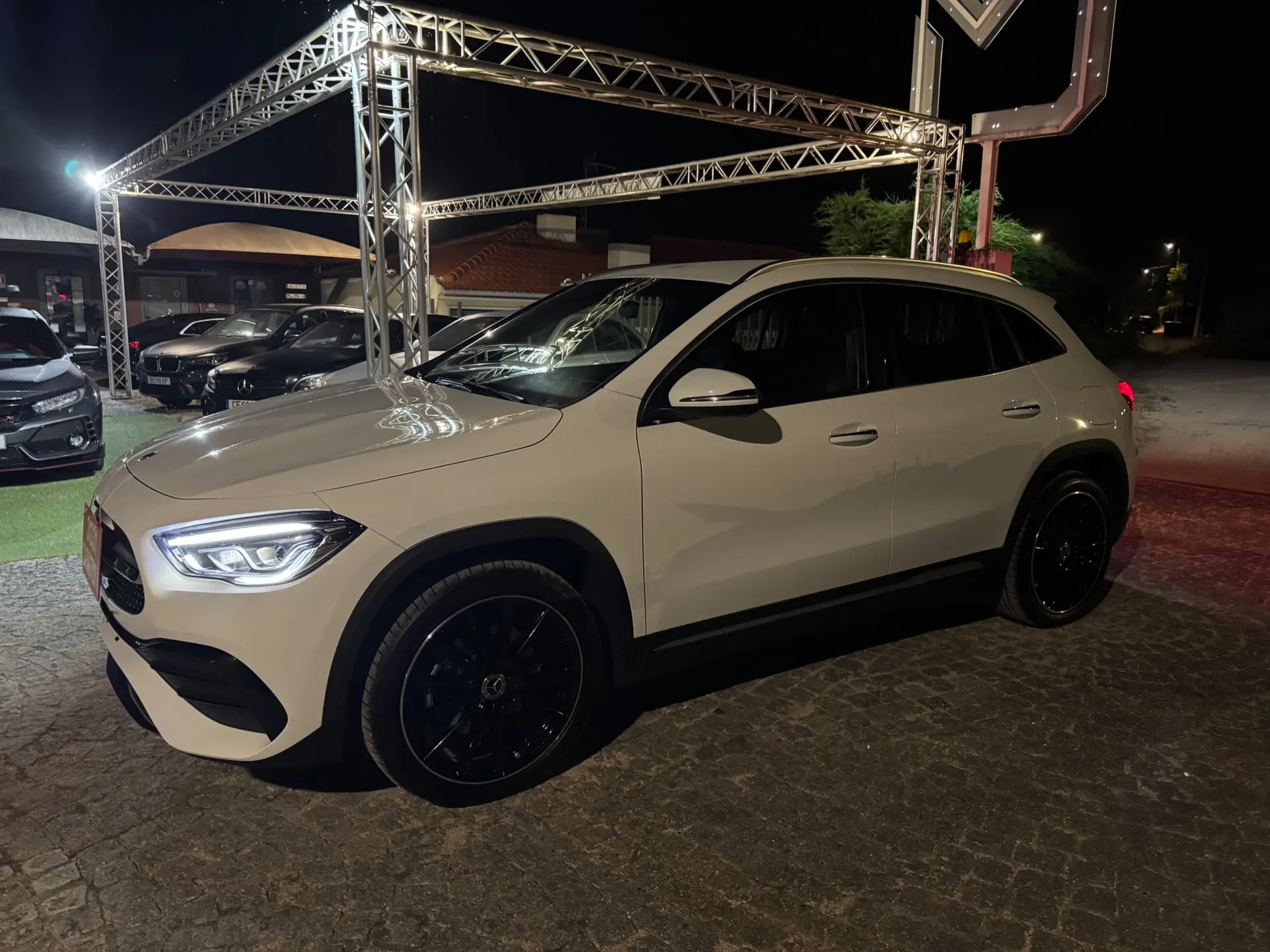 Mercedes-Benz GLA 250 e 8G-DCT AMG Line 5