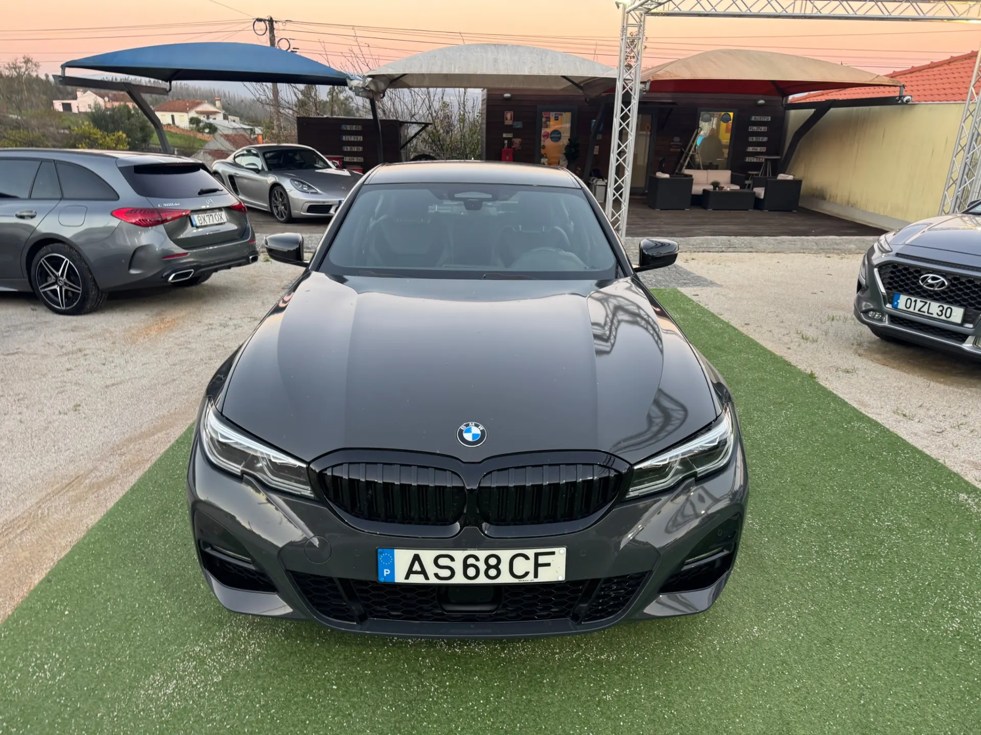 BMW 330 e Pack M Auto 6