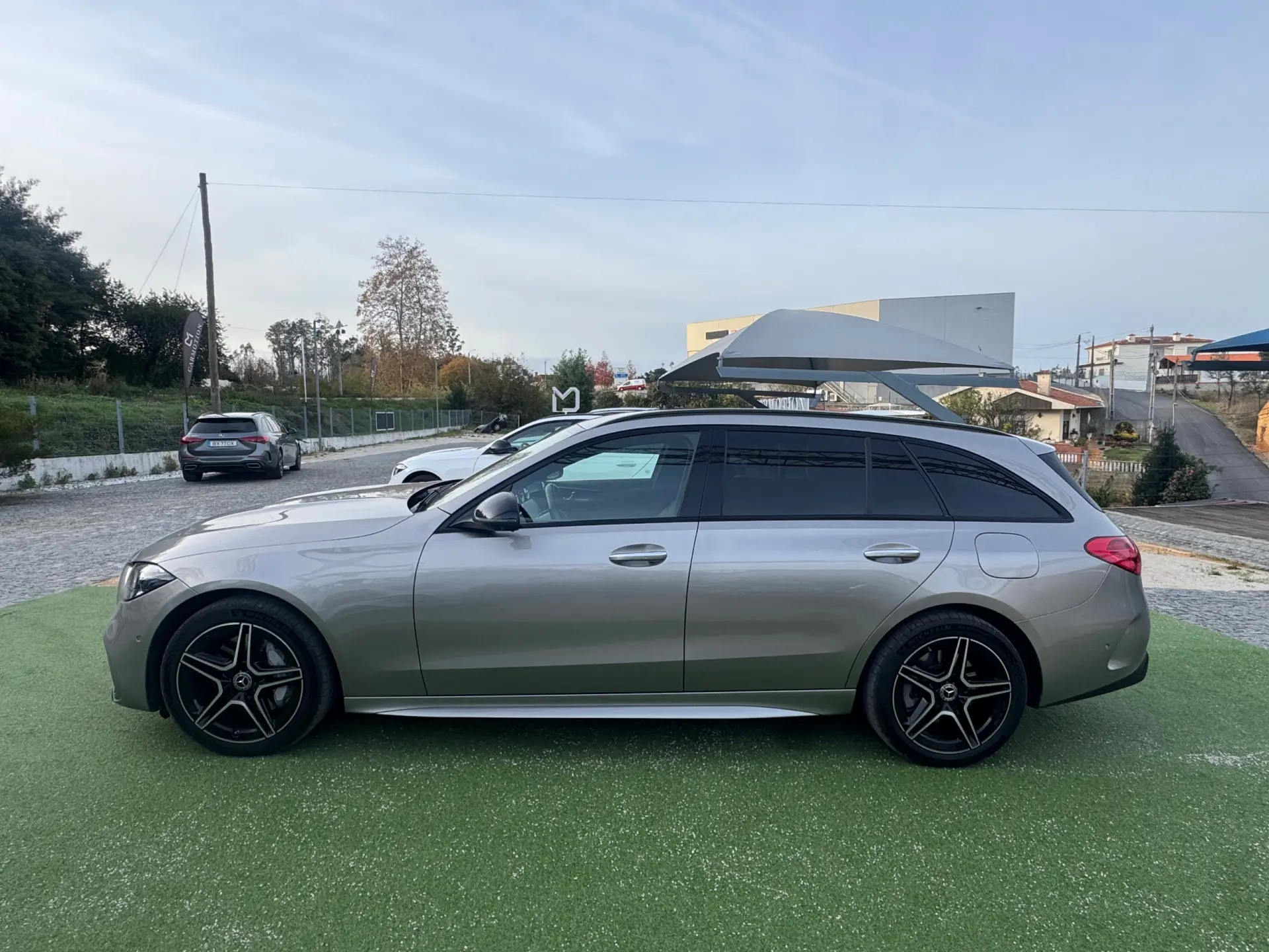Mercedes-Benz C 300 e AMG Line 2