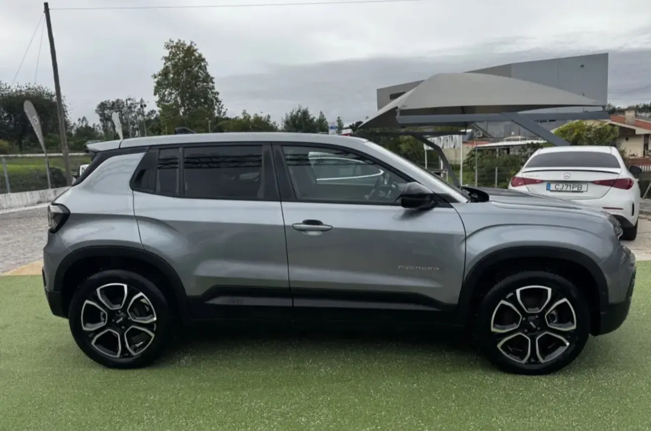 Jeep Avenger 54 kWh Summit 2