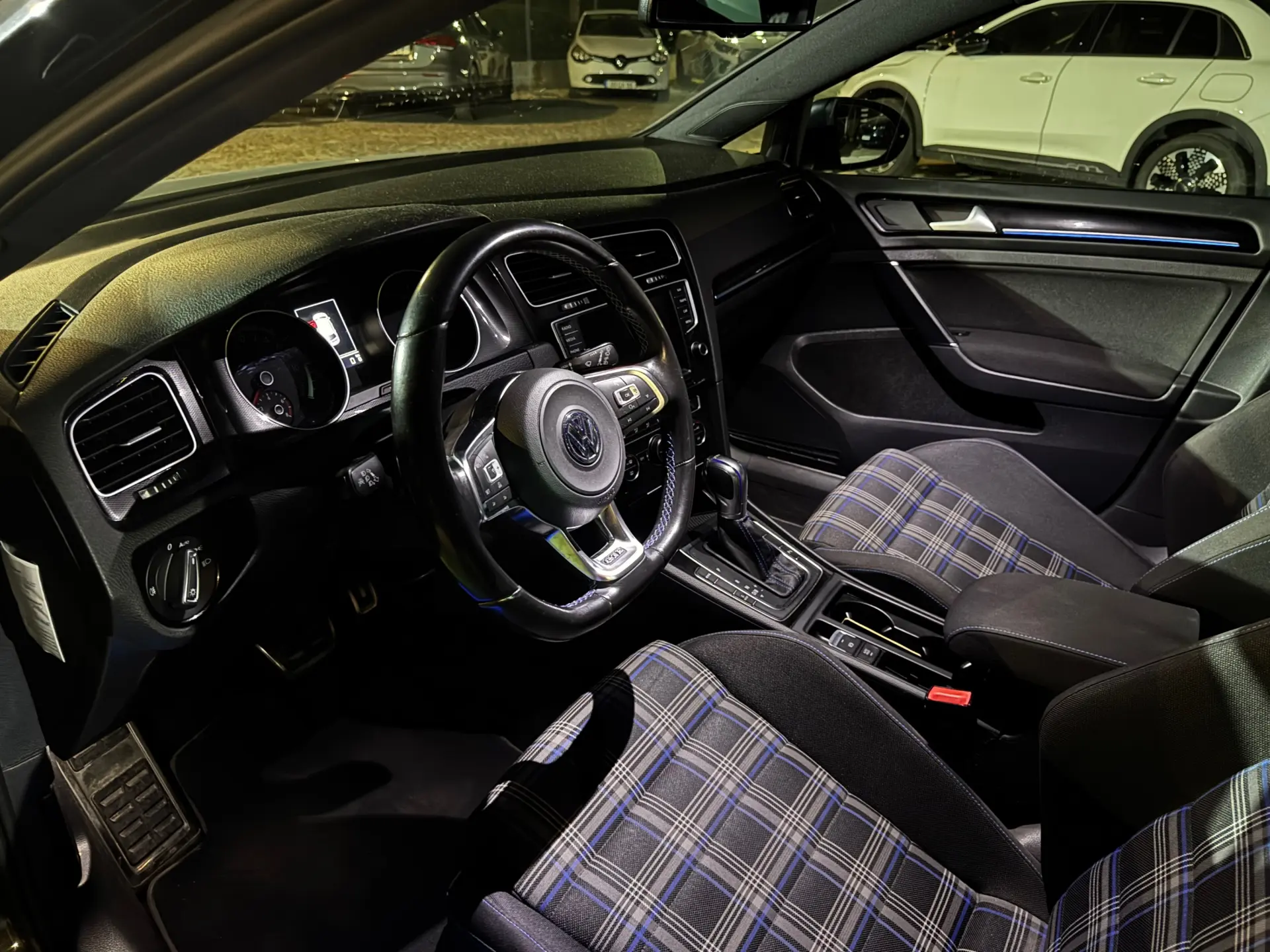 Volkswagen Golf 1.4 GTE Plug-in-Hybrid DSG 14