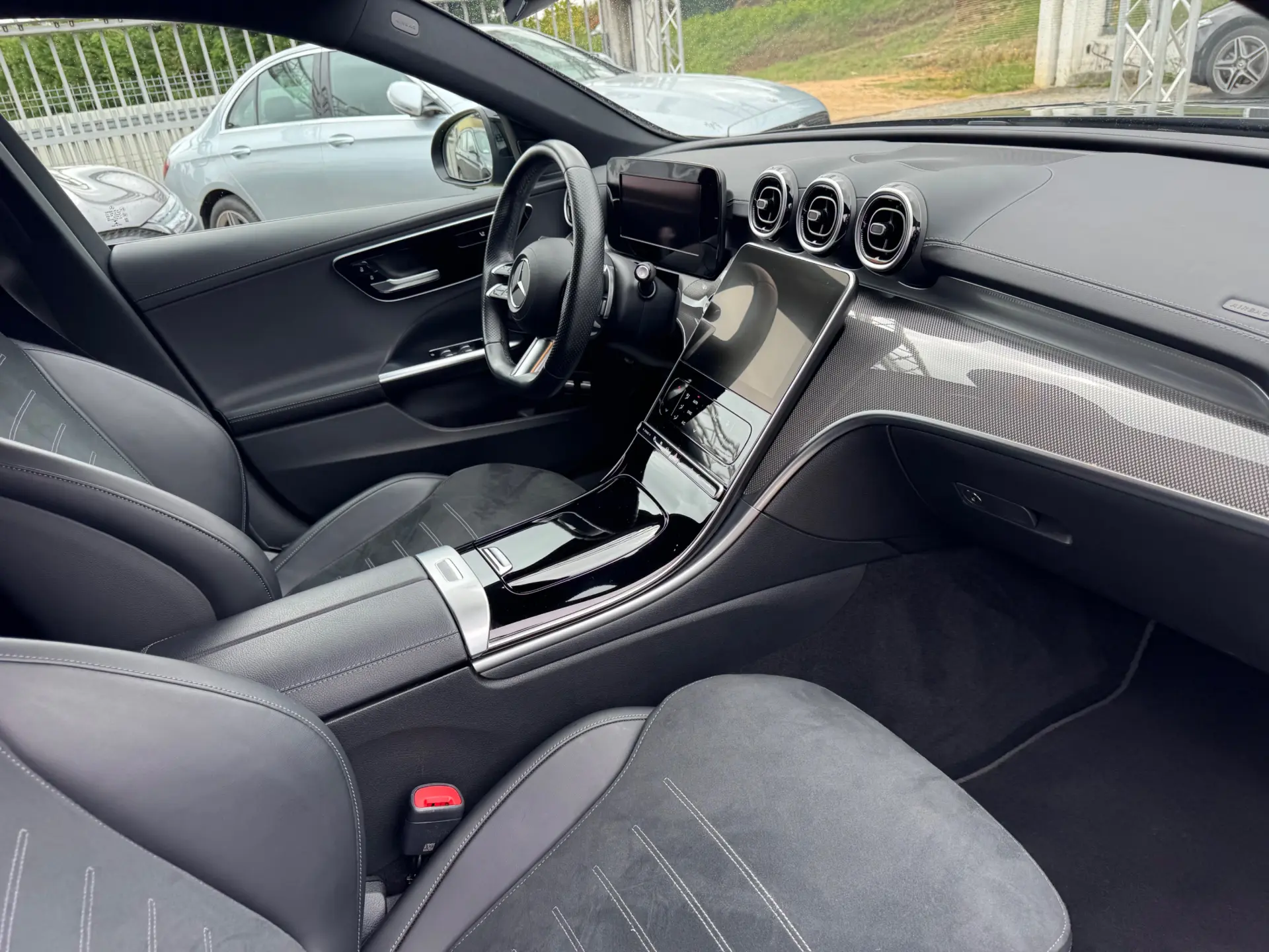 Mercedes-Benz C 300 e AMG Line 16