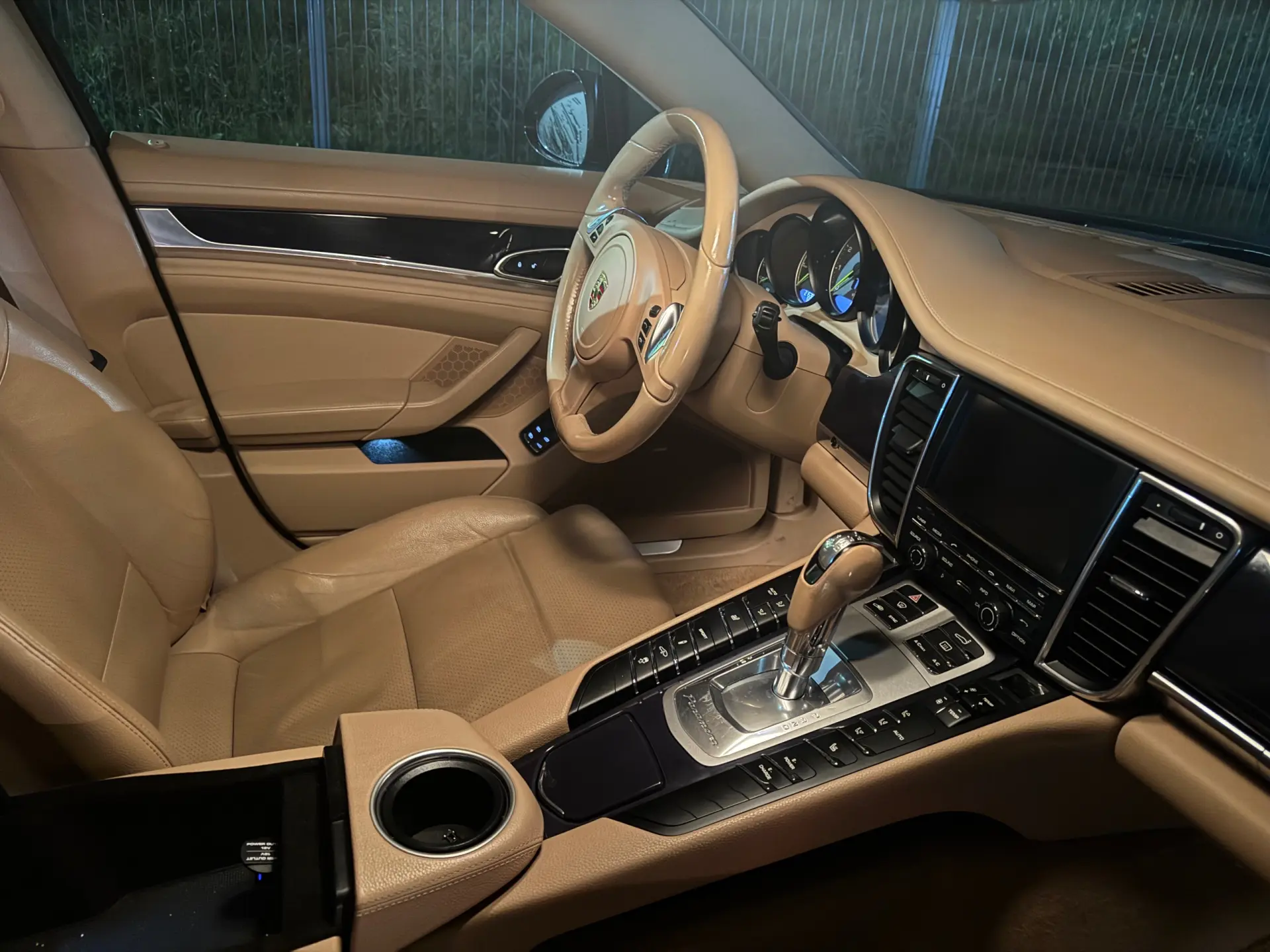 Porsche Panamera S E-Hybrid 19