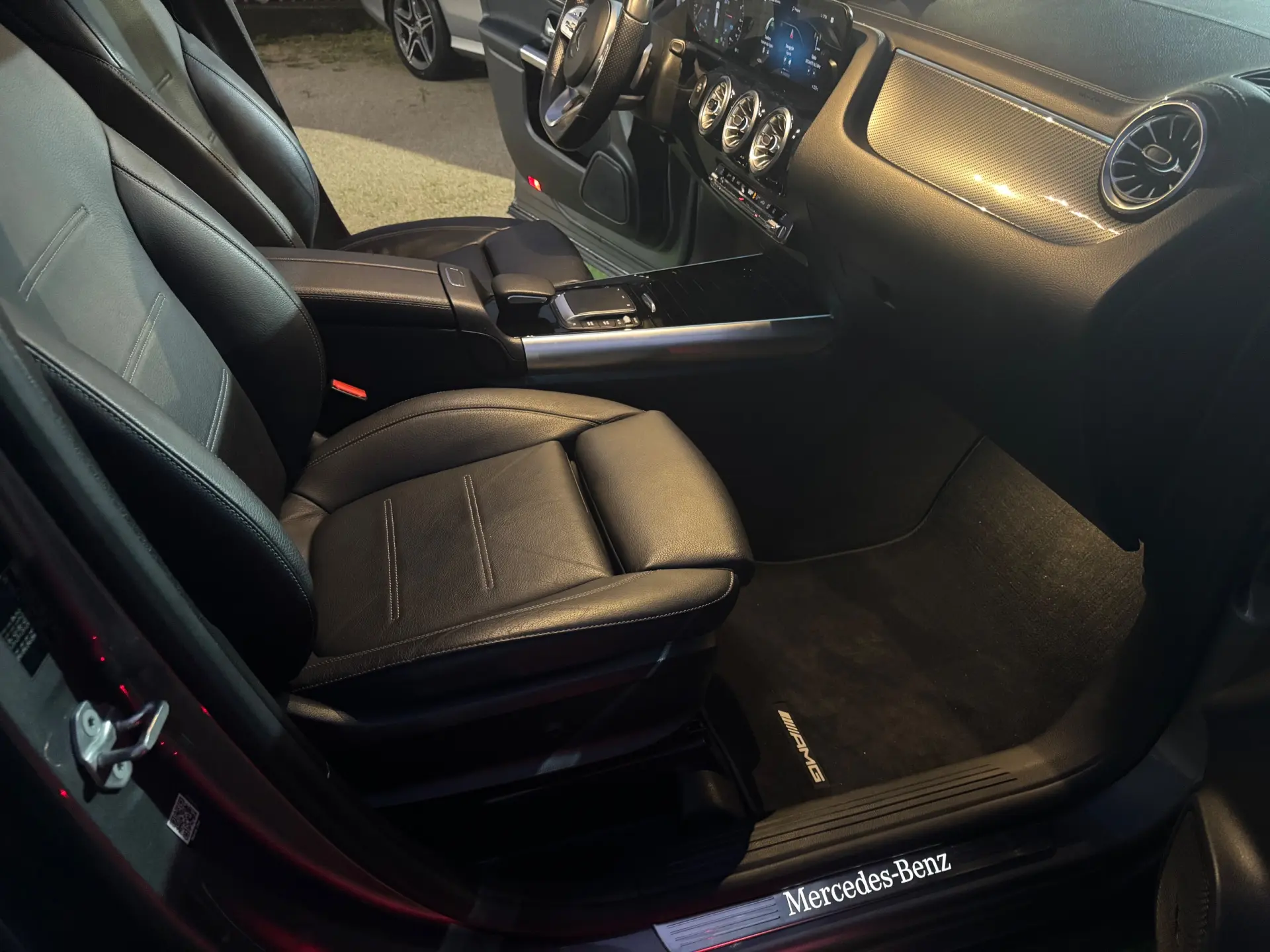 Mercedes-Benz GLA 250 e AMG Line 23