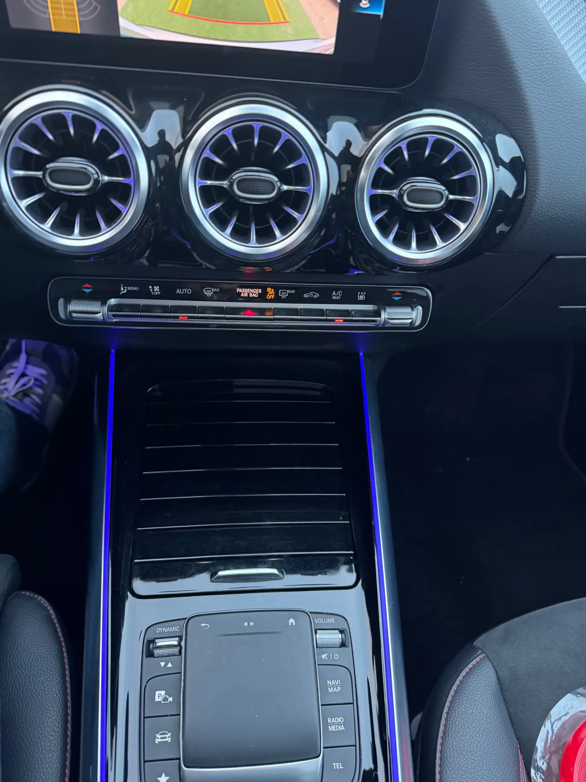 Mercedes-Benz GLA 250 e 8G-DCT AMG Line 19