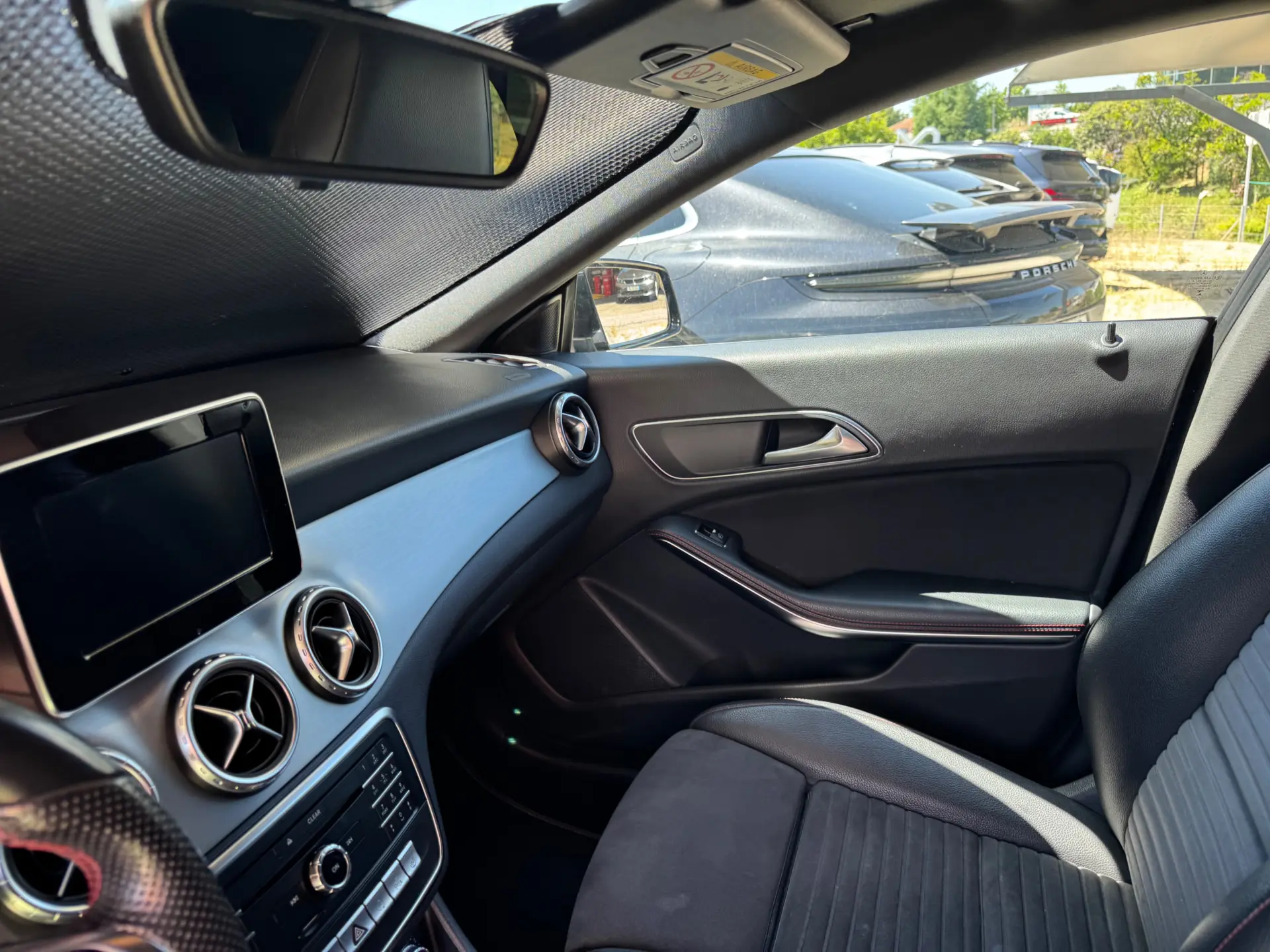 Mercedes-Benz CLA 180 d AMG Line 34