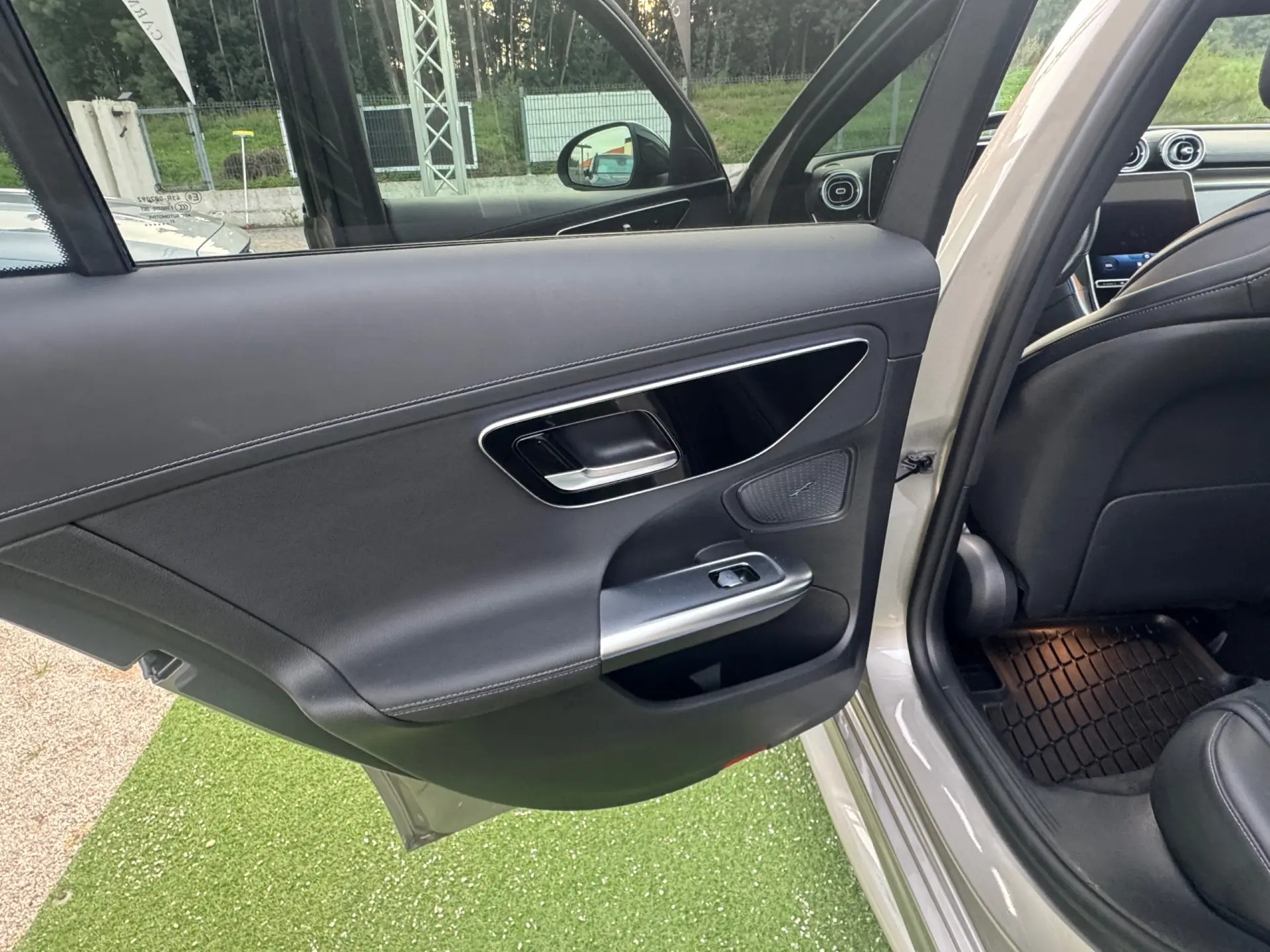 Mercedes-Benz C 300 e AMG Line 24