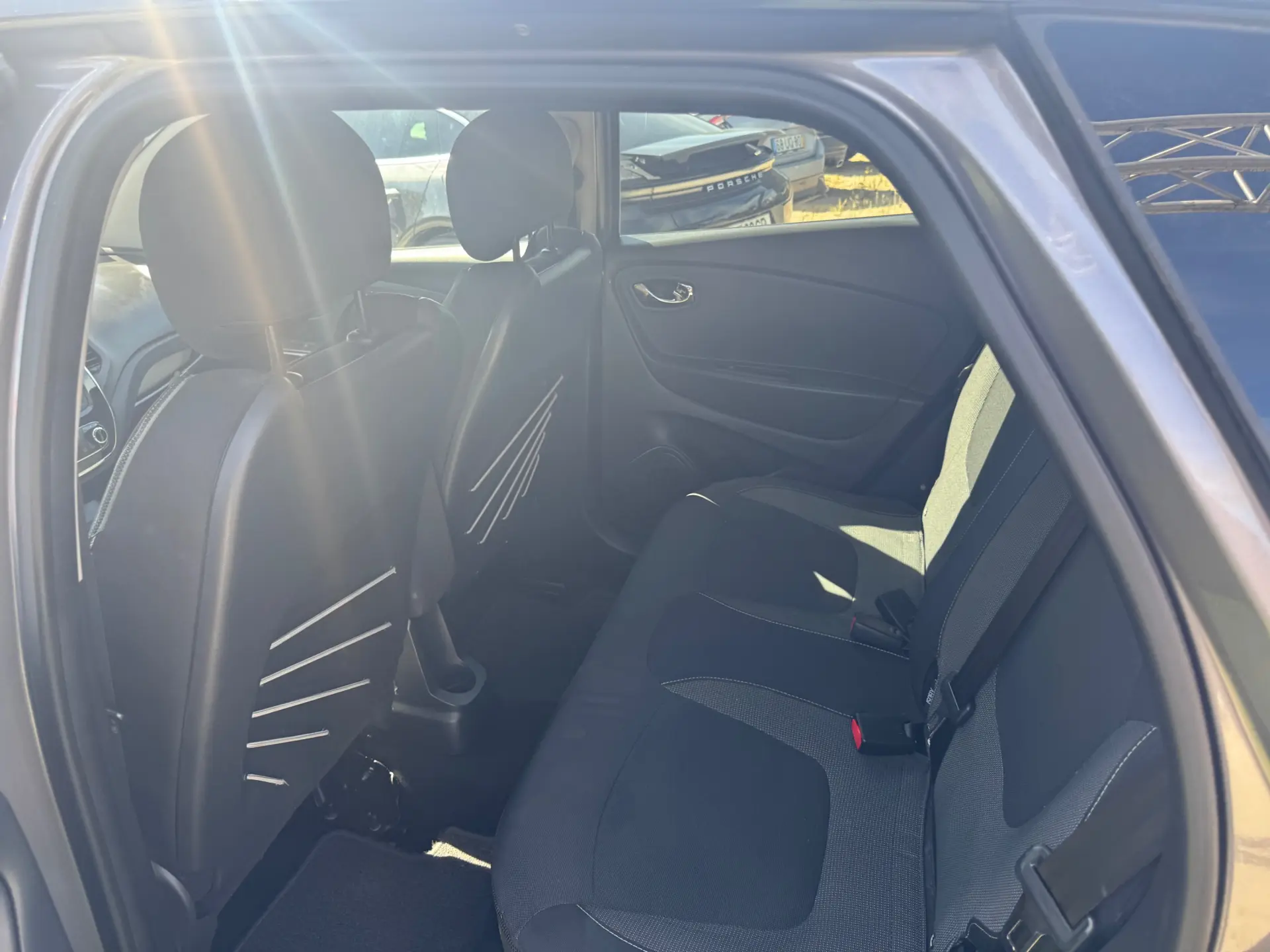 Renault Captur 1.5 dCi Exclusive 17