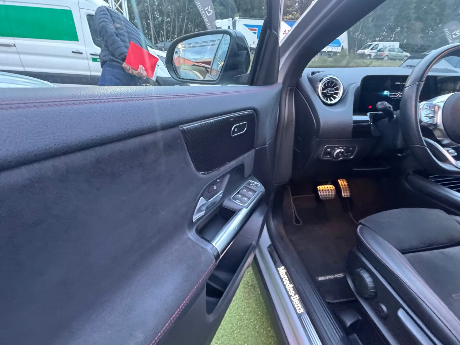 Mercedes-Benz GLA 250 e 8G-DCT AMG Line 16