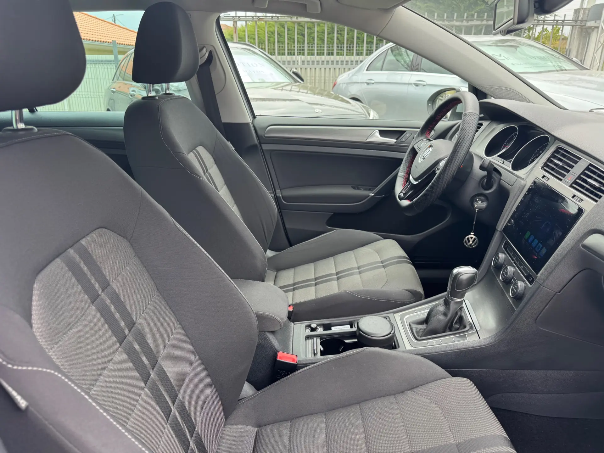 Volkswagen Golf Variant 1.6 TDi Highline DSG 27