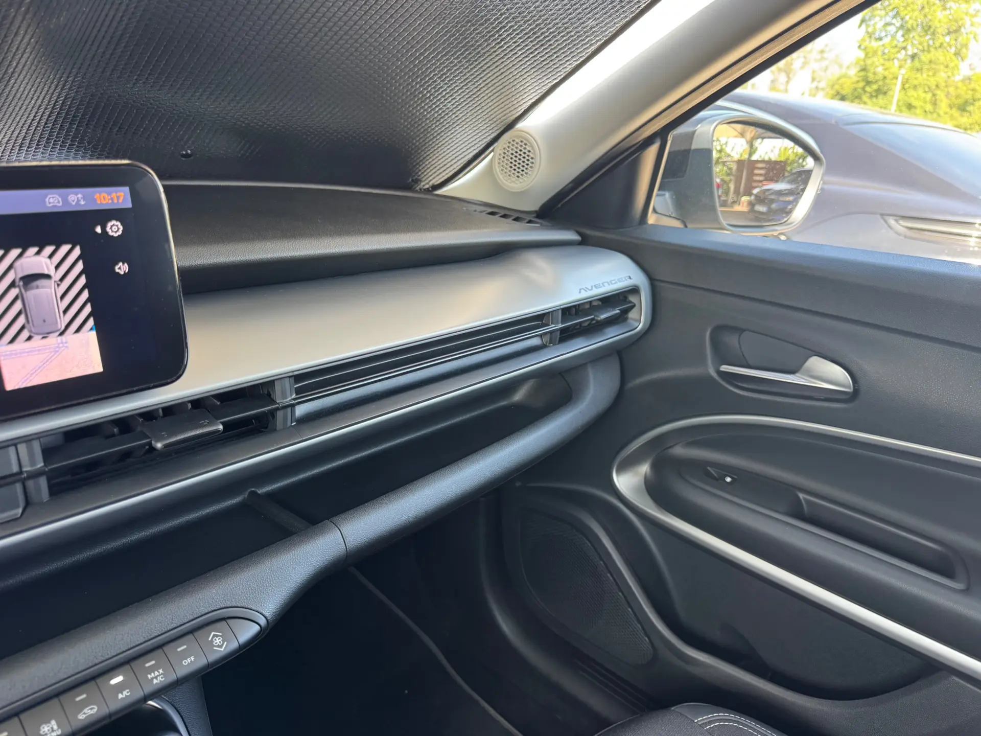 Jeep Avenger 54 kWh Summit 27