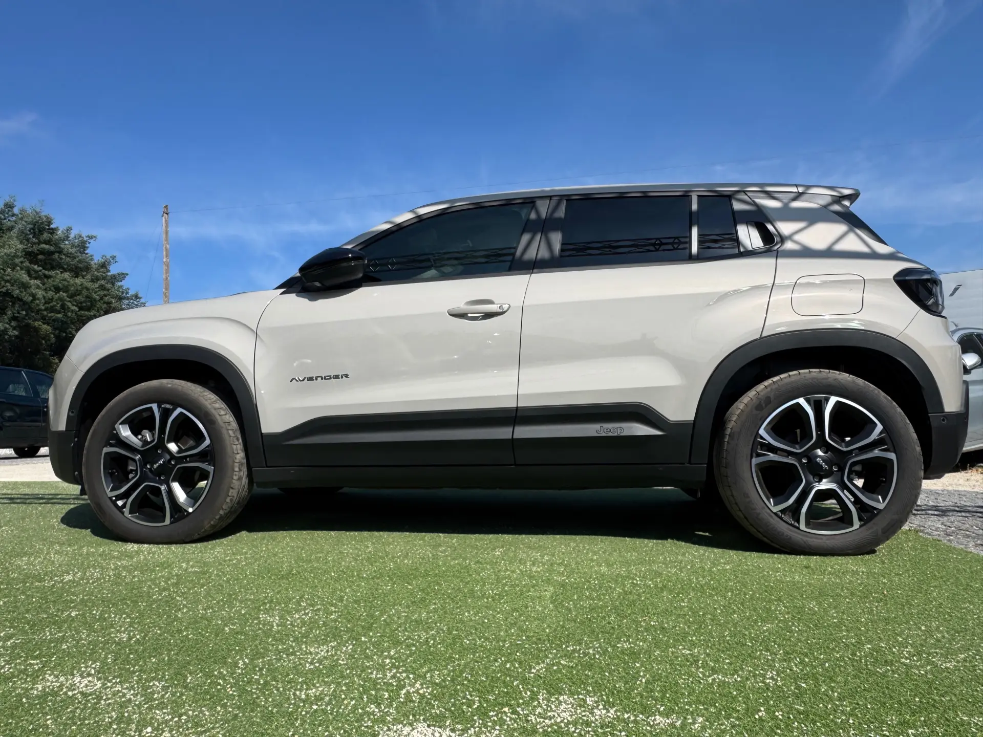 Jeep Avenger 54 kWh Summit 6