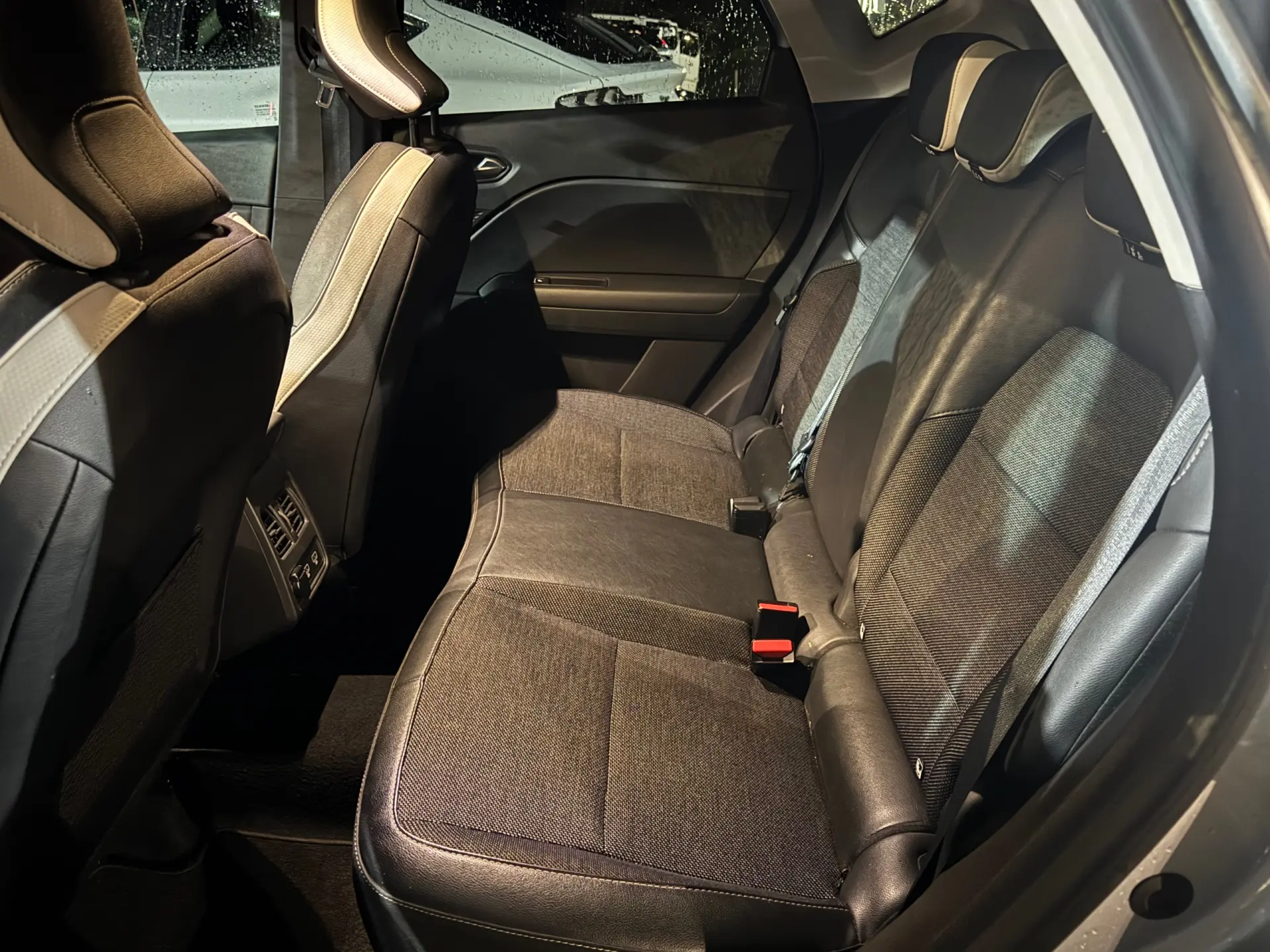 Renault Captur 1.0 TCe Intens 17
