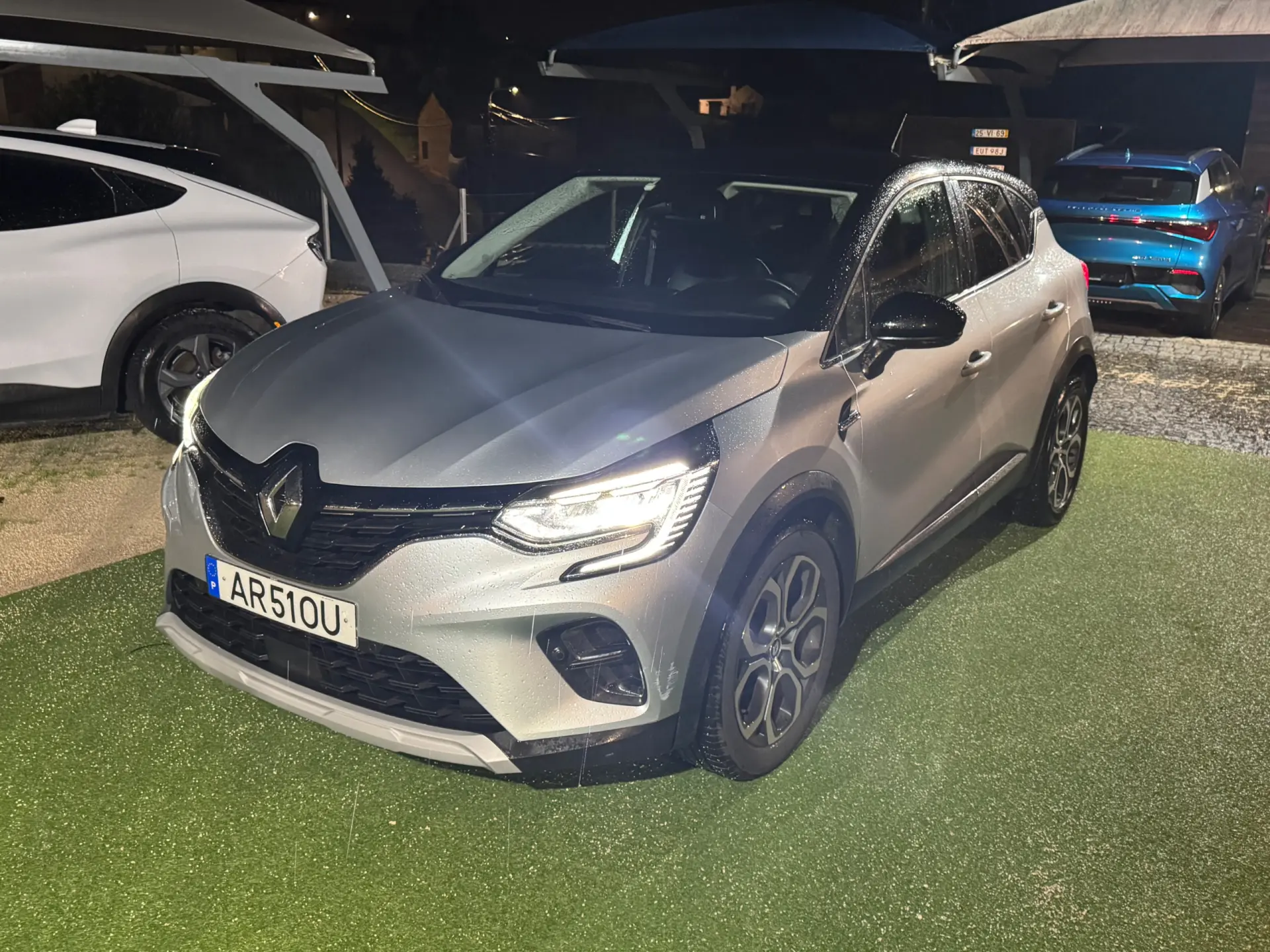 Renault Captur 1.0 TCe Intens 1