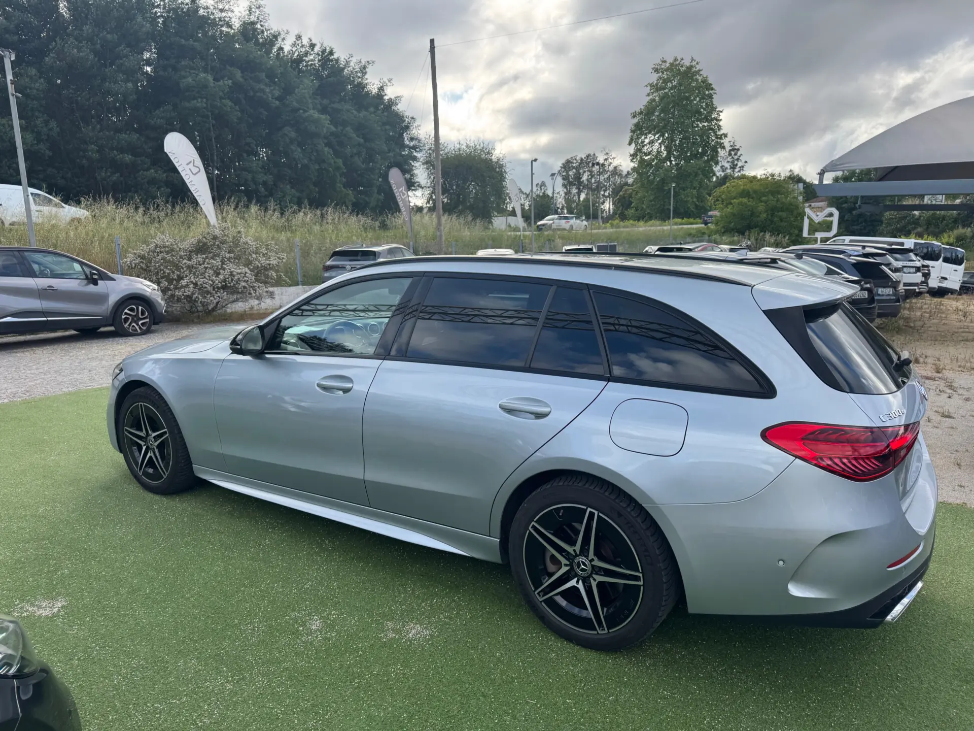 Mercedes-Benz C 300 e AMG Line 15