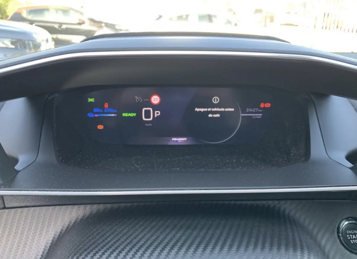 Peugeot e-2008 50 kWh GT 12