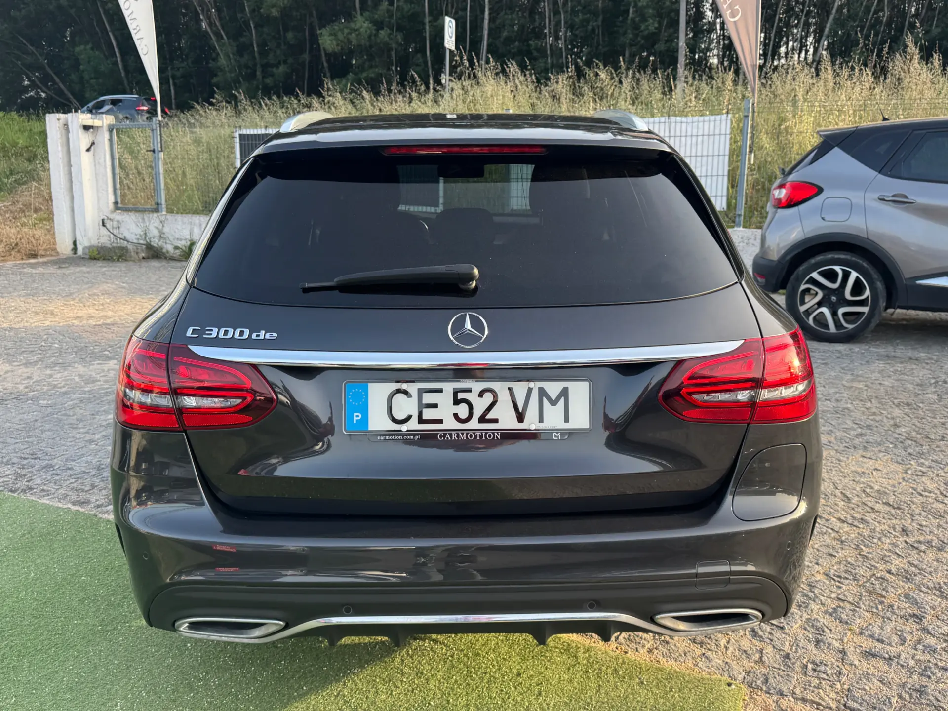 Mercedes-Benz C 300 de AMG Line 12