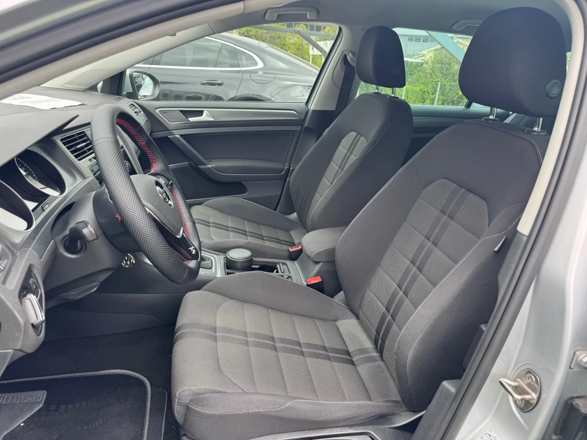 Volkswagen Golf Variant 1.6 TDi Highline DSG 30
