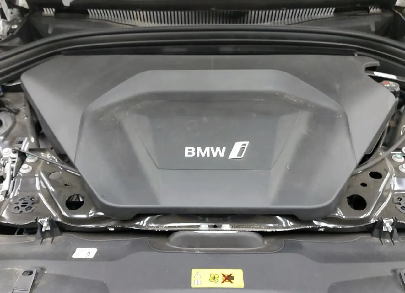 BMW iX2 xDrive30 Pack Desportivo M Pro 7