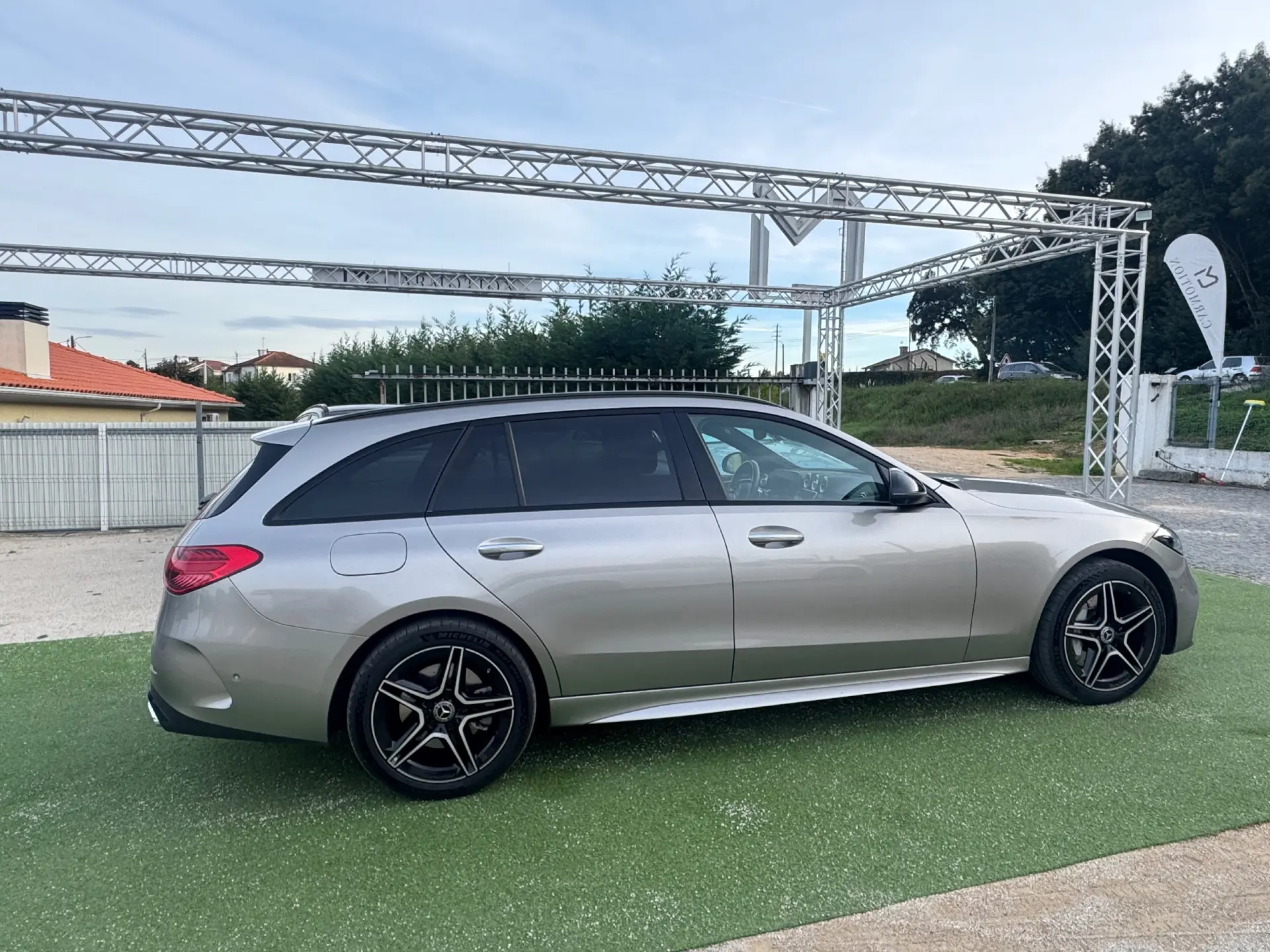 Mercedes-Benz C 300 e AMG Line 10