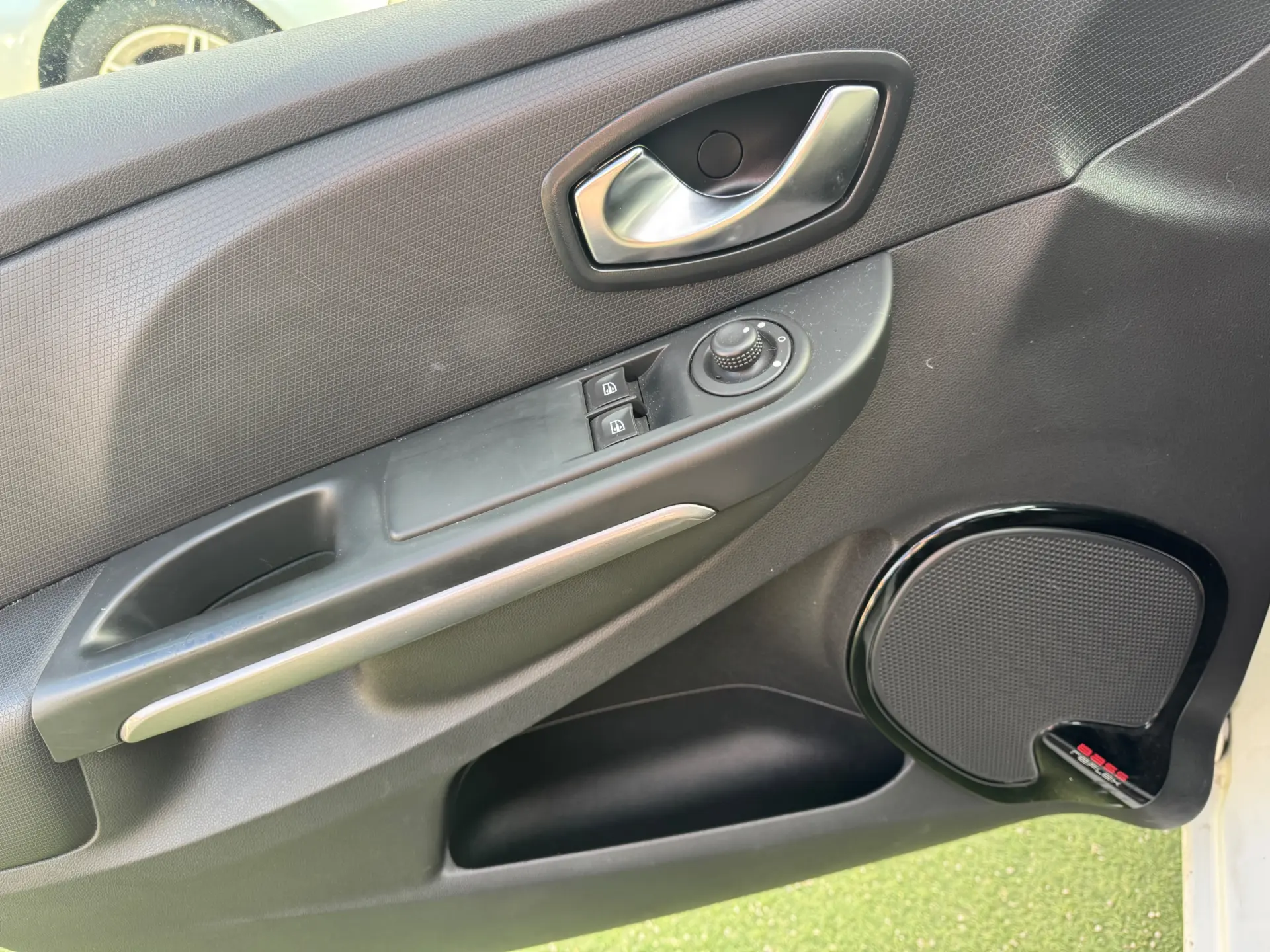 Renault Clio 0.9 TCe Limited Edition 17