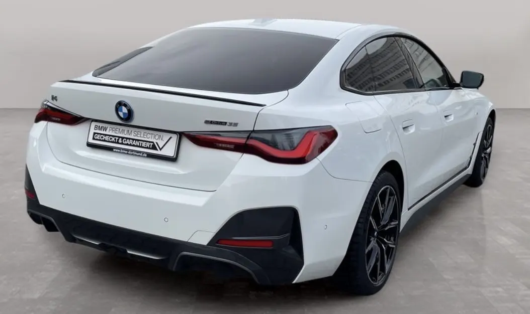 BMW i4 eDrive40 Pack Desportivo M 4