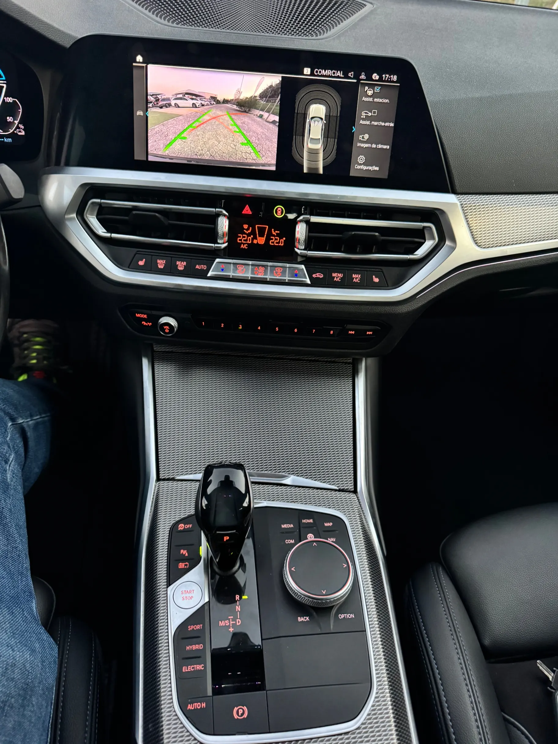 BMW 330 e Pack M Auto 26