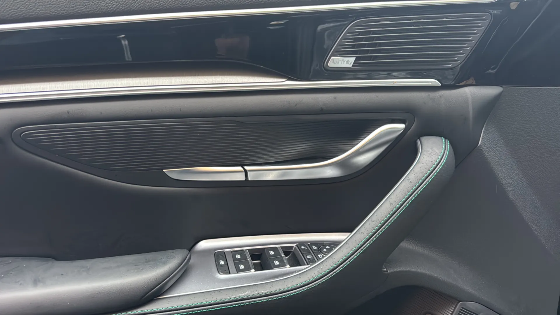 BYD Seal U 87 kWh design 46